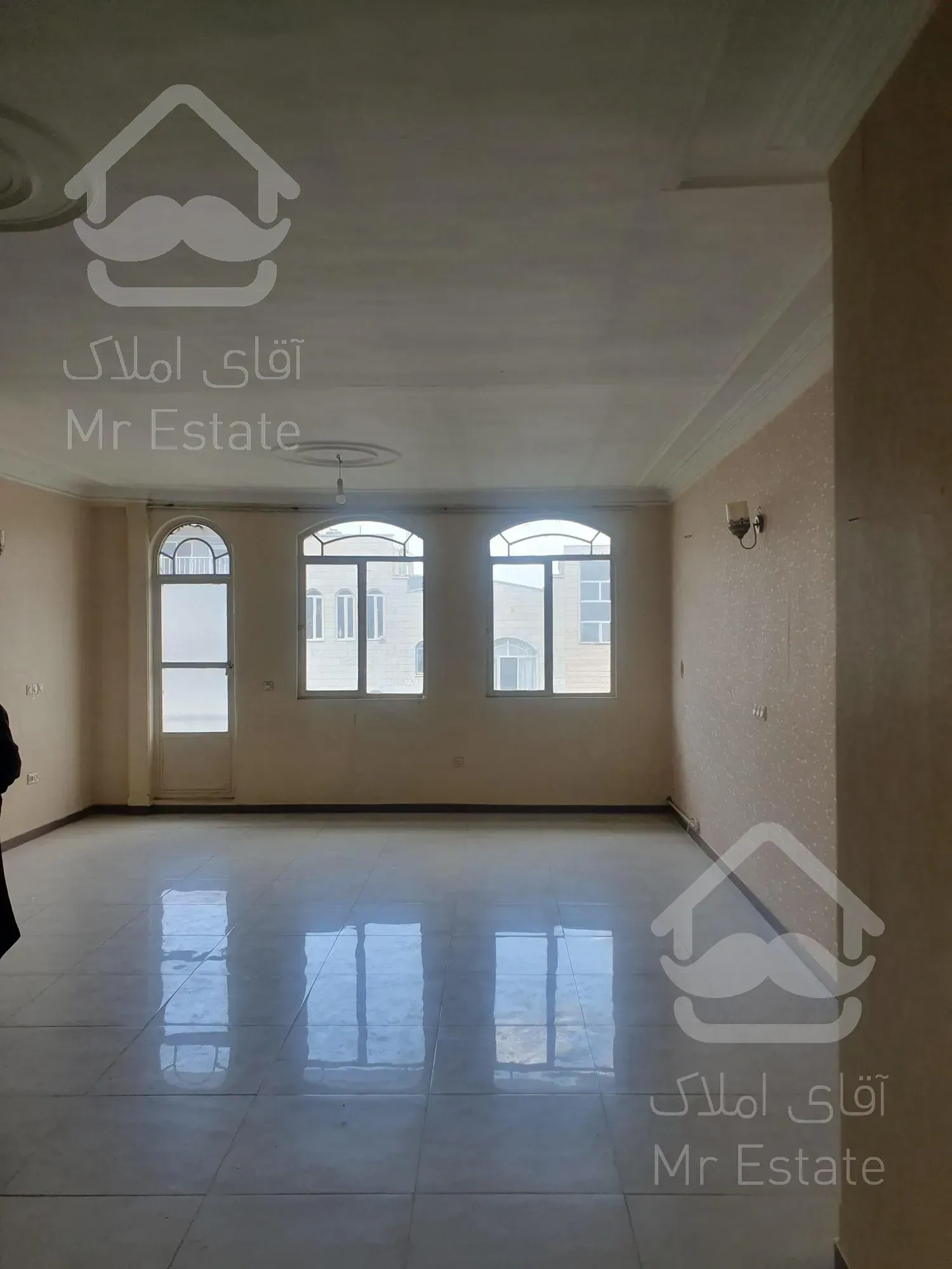 ۱۱۰ متر آپارتمان مسکونی شهرک راه آهن یاس