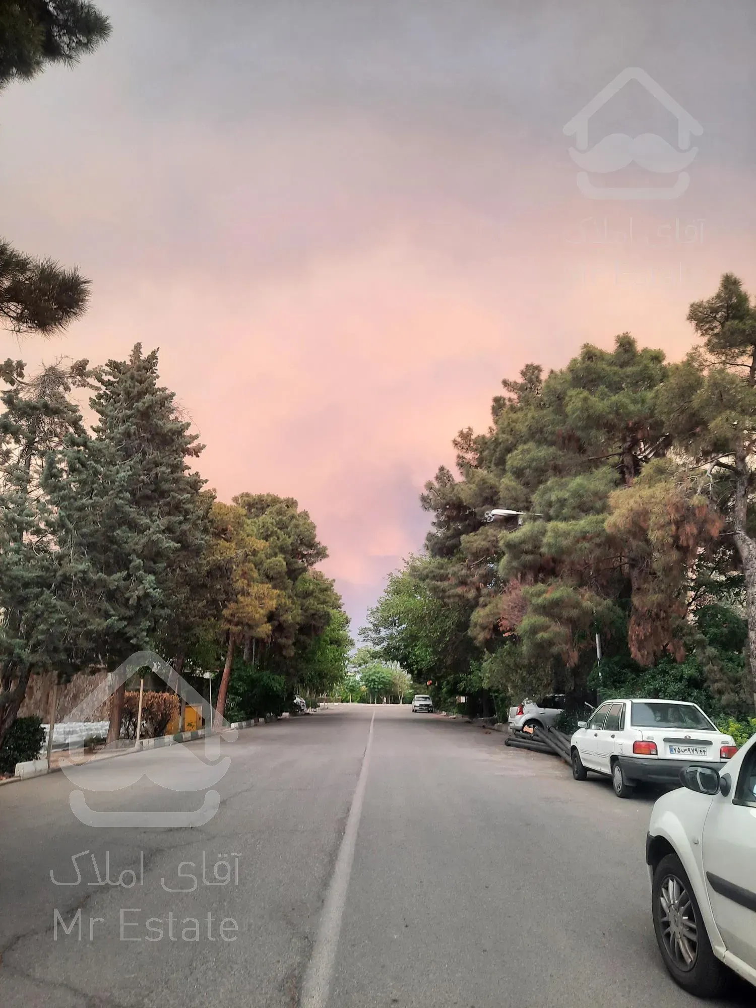 ویلایی دوبلکس ۳۴۰ متر شهرک دانشگاه شریف اردستانی چیتگر