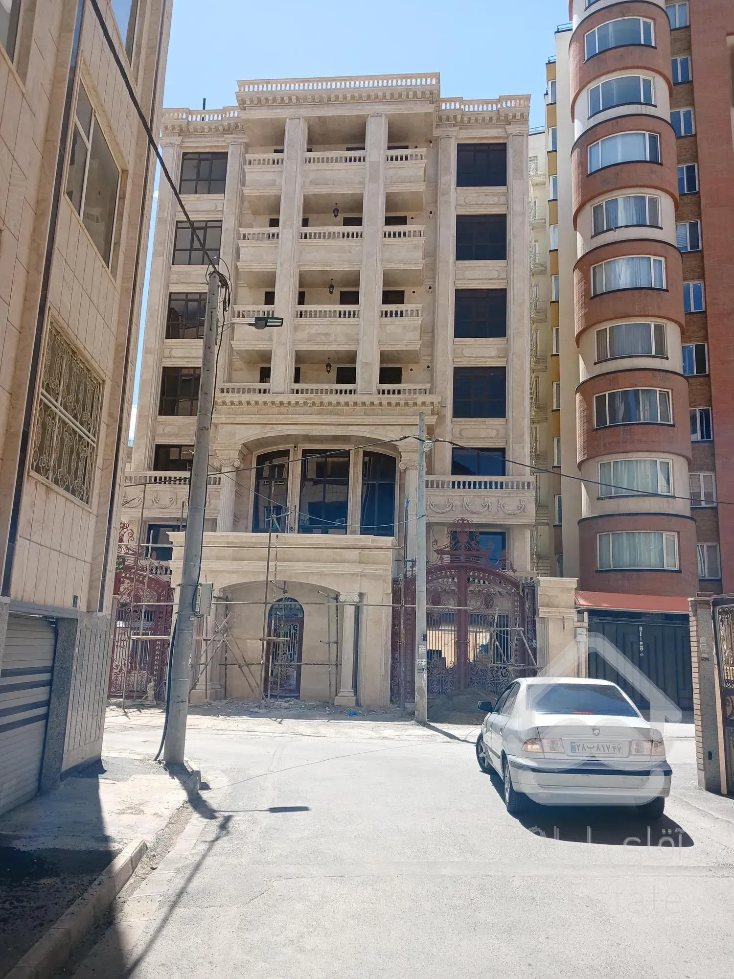 فروش آپارتمان ۲۴۰ متری فجر