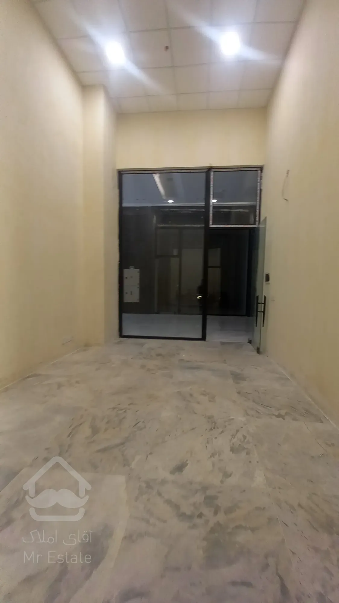 خرید یک باب مغازه 20 متری در رونیکا مال هروی