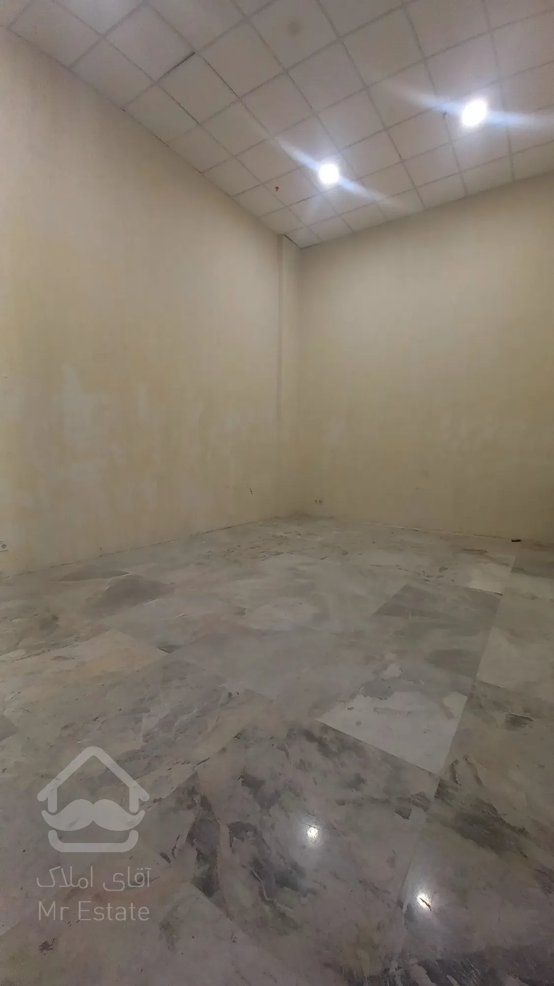 فروش مغازه 23 متر در رونیکا مال پاسداران لاکچری