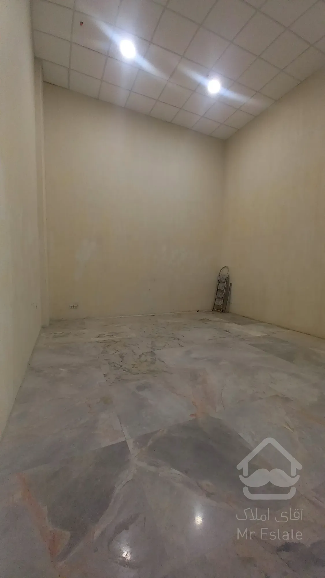 فروش مغازه لوکس 25 متر در رونیکا مال هروی