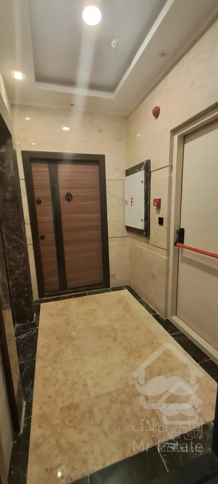 آپارتمان ۱۴۳ متری فول امکانات