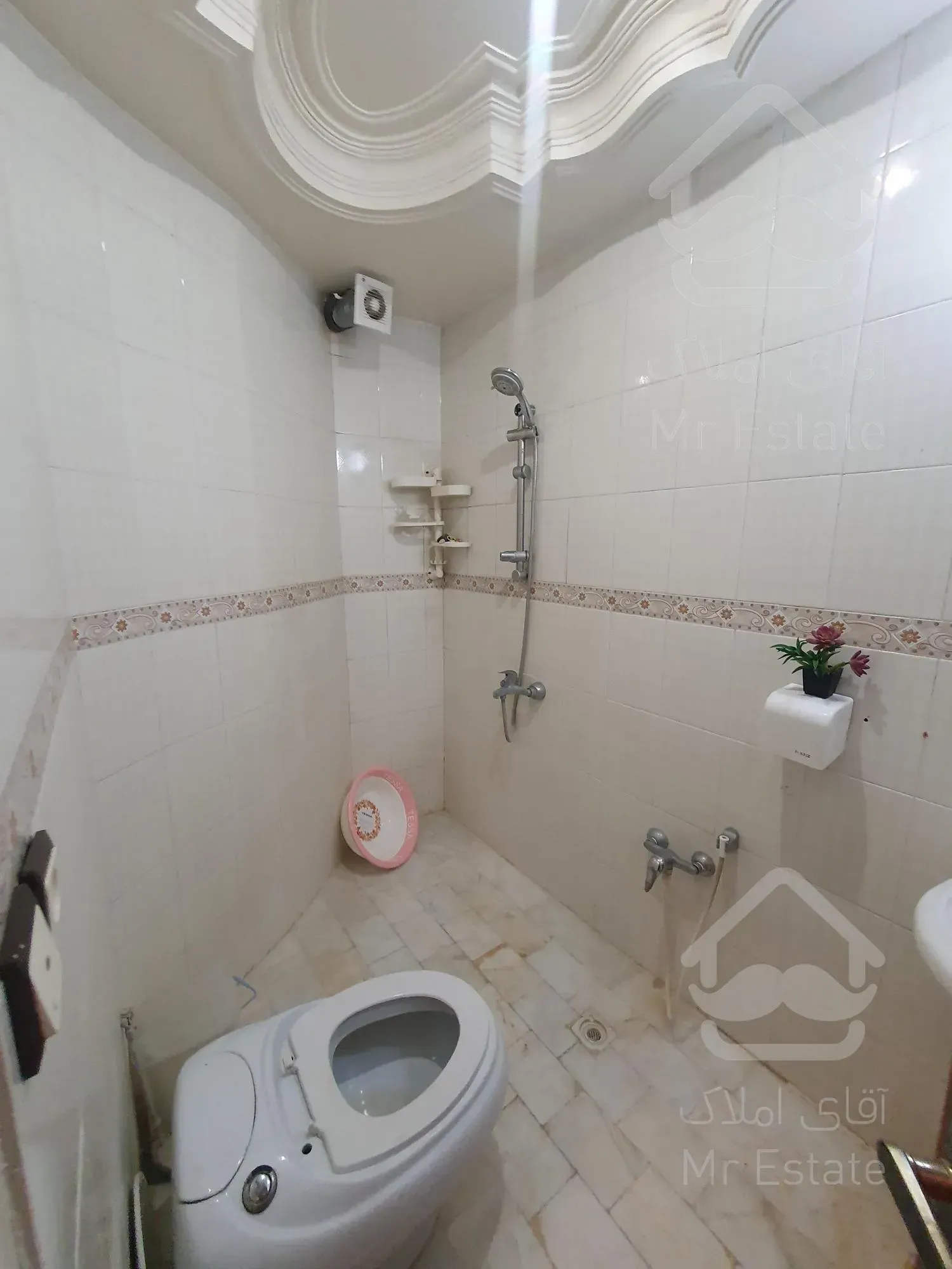 اجاره آپارتمان ۱۴۵ متر سه خوابه شخصی ساز شهرک راه آهن بنفشه