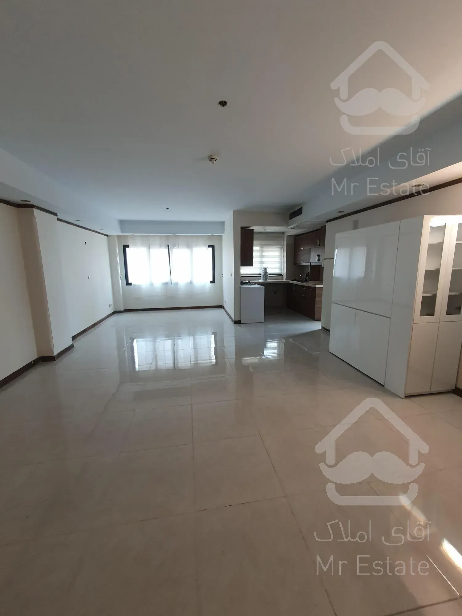 اجاره آپارتمان ۱۴۰ متر یه خوابه برجهای آفتاب ۲۲