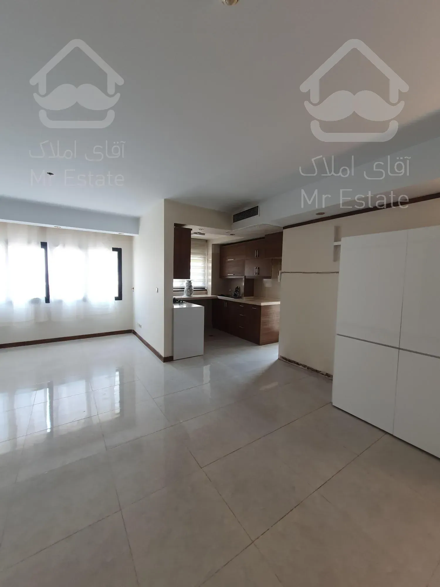 اجاره آپارتمان ۱۴۰ متر یه خوابه برجهای آفتاب ۲۲