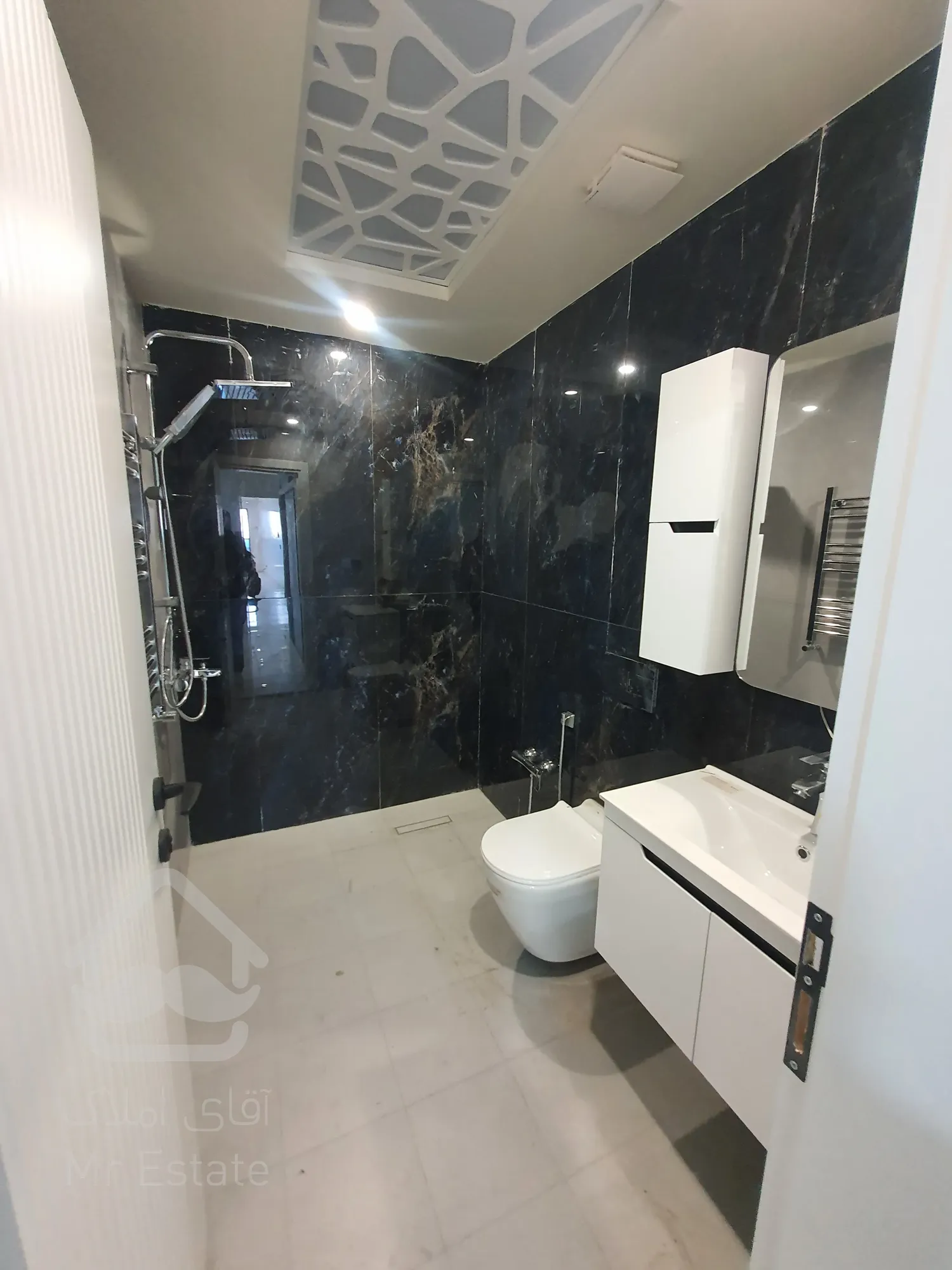 پیش فروش واحد 65 متری 2 خواب لاکچری در پونک