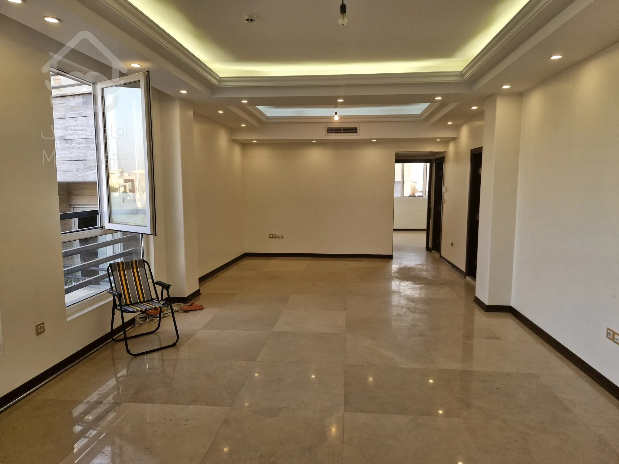 فروش 300 متری پاسداران