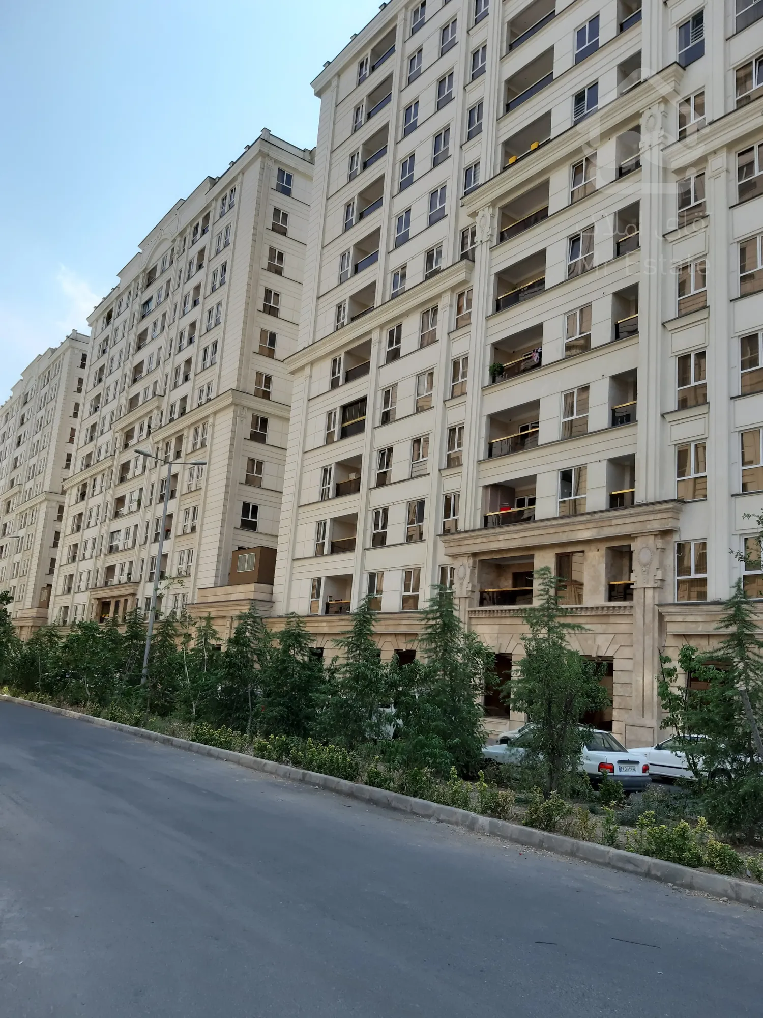 آپارتمان دوخوابه در برجهای فول امکانات رونیکاپالاس مژده