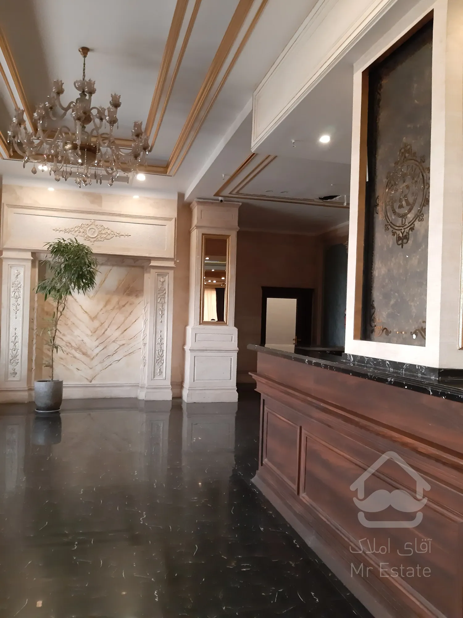 فروش آپارتمان سه خوابه در برج 11 طبقه با امکانات فول هتلینگ