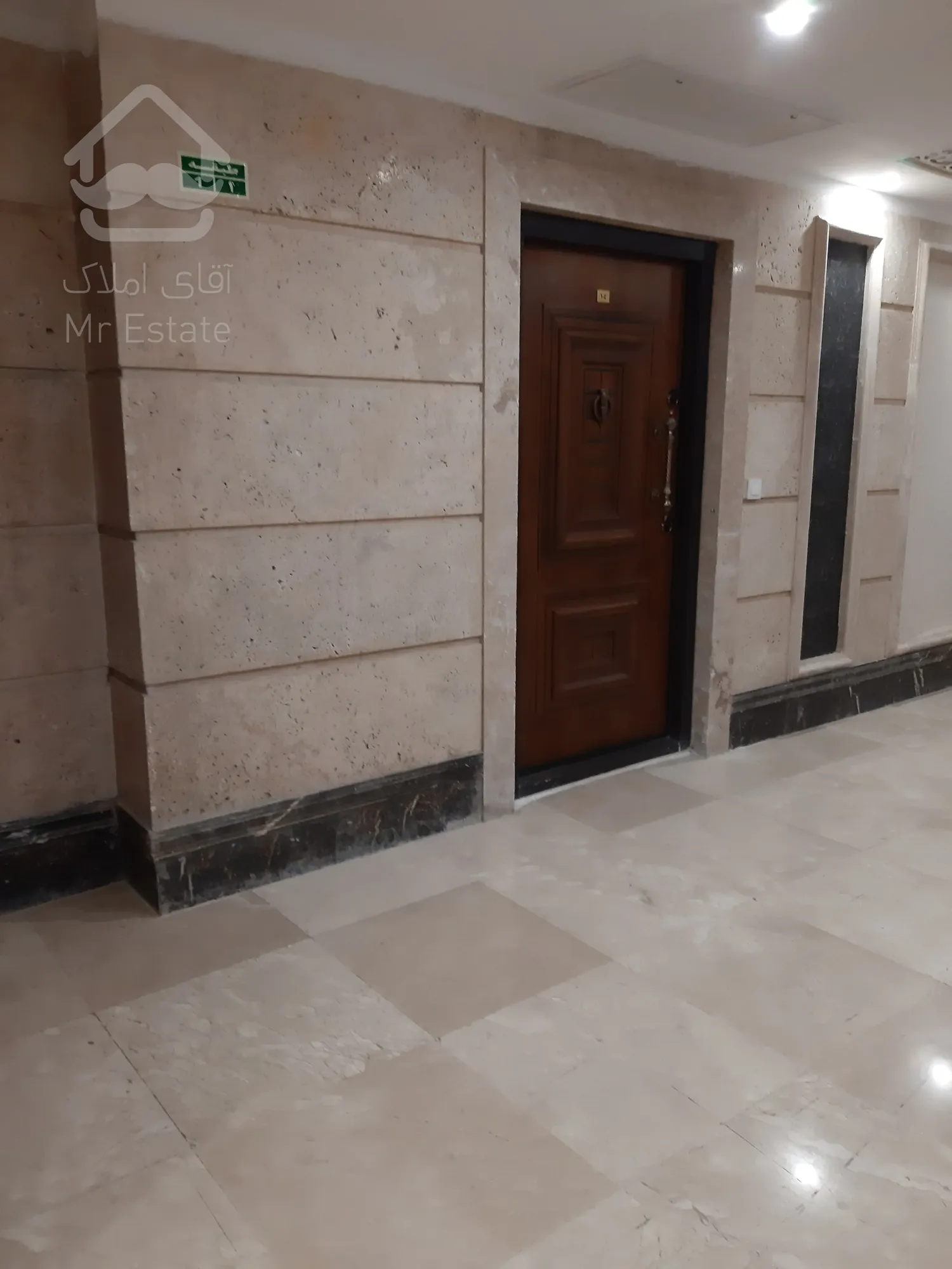 فروش آپارتمان سه خوابه فول امکانات با 60 متر پاسیوی اختصاصی