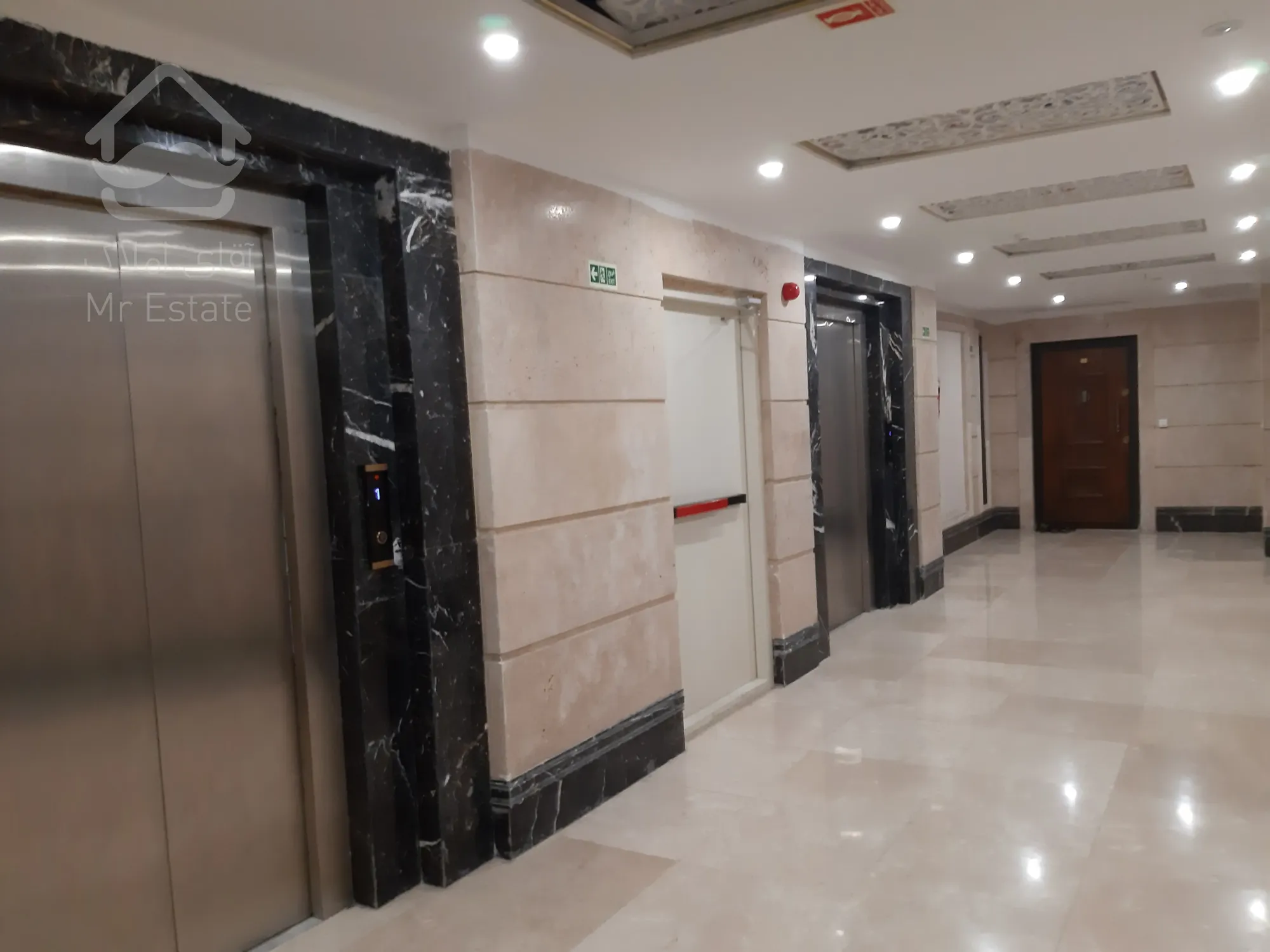 پیش فروش آپارتمان دوخوابه لوکس در طبقه بیستم برج رونیکاپالاس دردشت