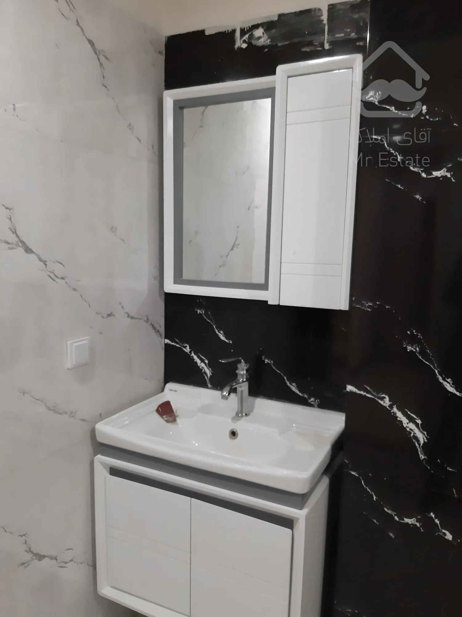 پیش فروش آپارتمان 128 متری لوکس در برج های رونیکاپالاس دردشت