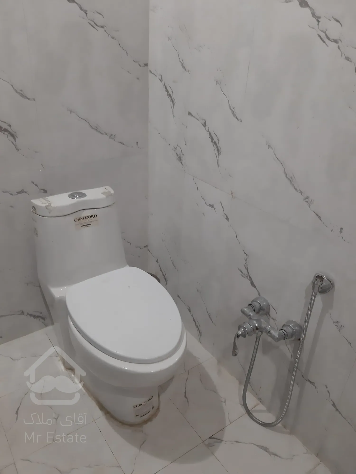 فروش آپارتمان 195 متری سه خوابه مستر و لاندری روم در برج فول امکانات رونیکاپالاس