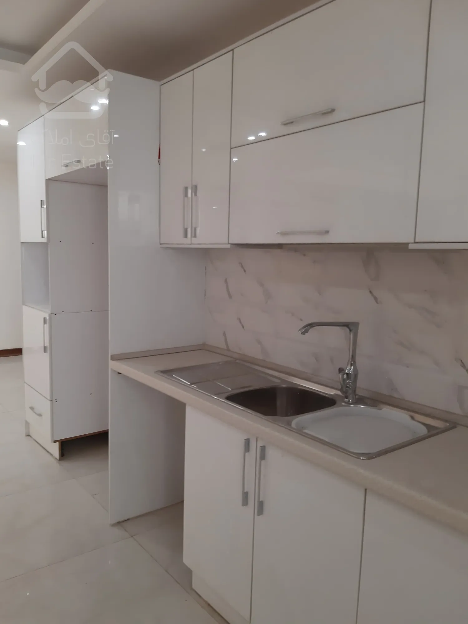 پیش فروش آپارتمان 129 متری لوکس در برج های رونیکاپالاس دردشت