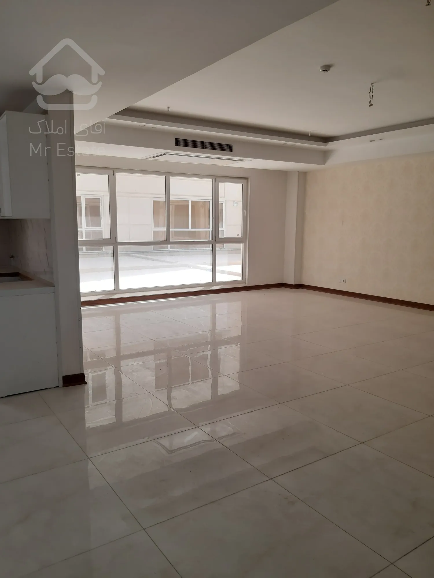 پیش فروش آپارتمان سه خوابه در برج فول امکانات رونیکاپالاس هروی با 60 متری پاسیوی اختصاصی