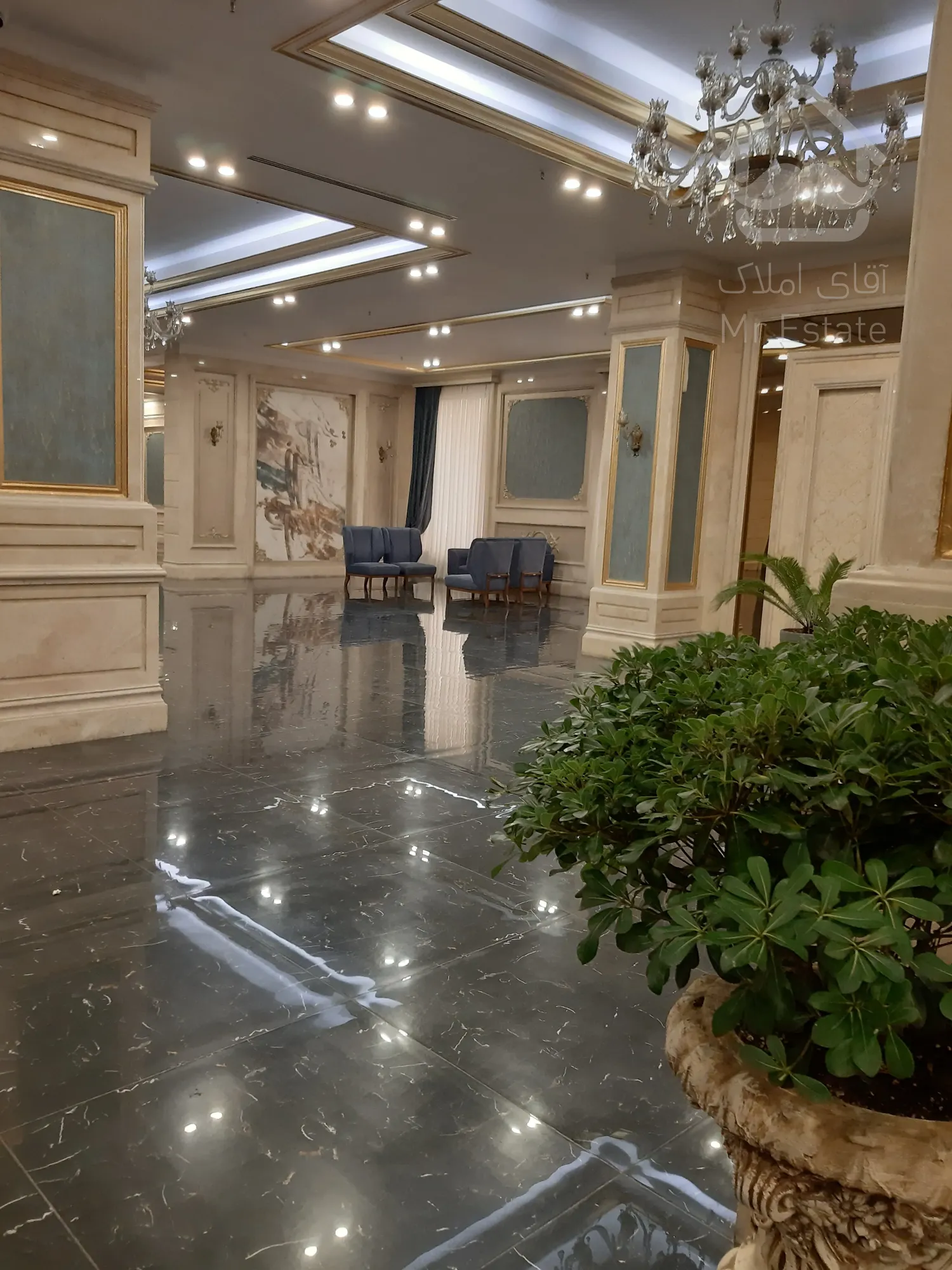 پیش فروش آپارتمان129 متری لوکس در طبقه بیست و پنجم برج رونیکاپالاس دردشت