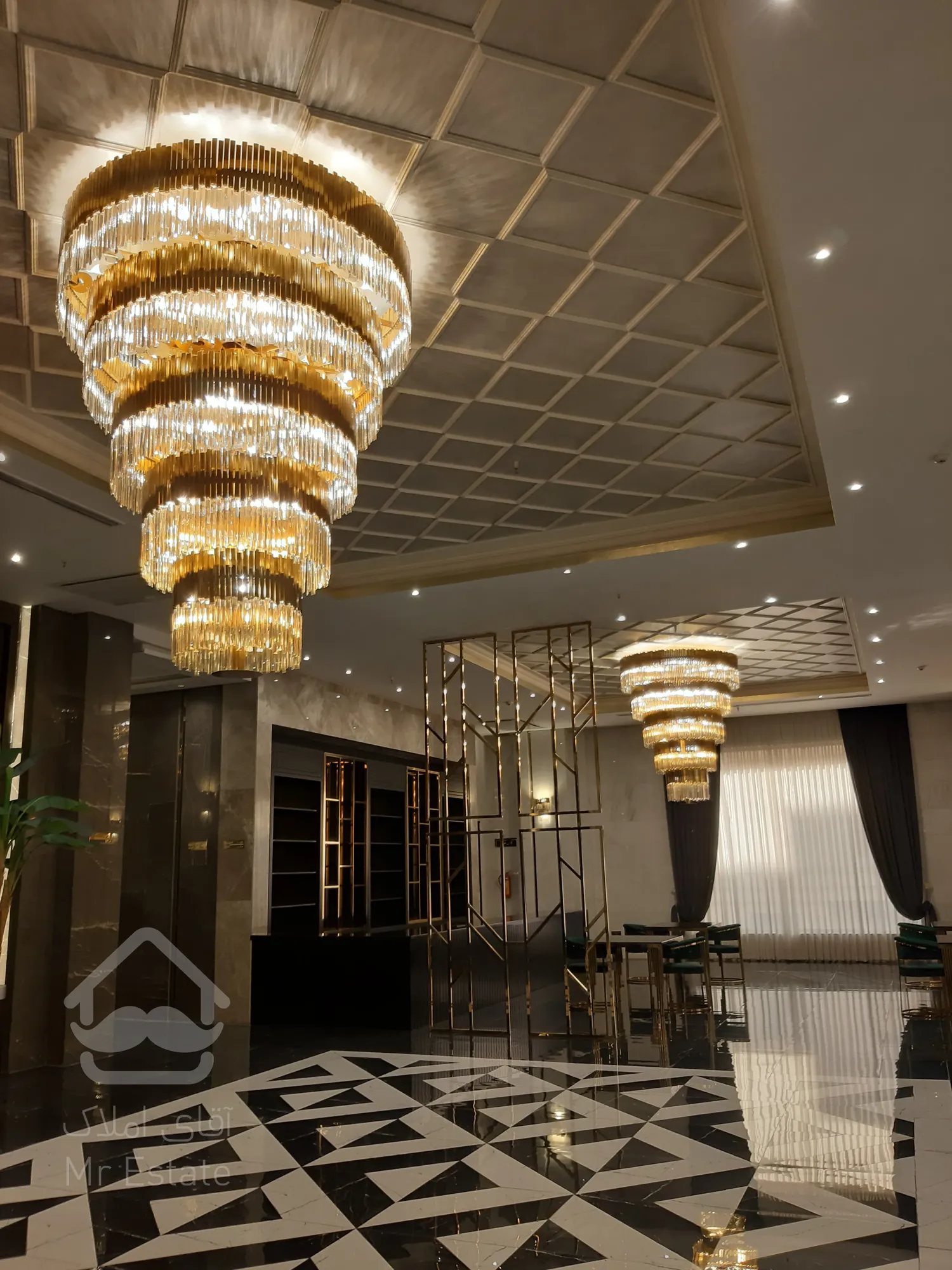 پیش فروش آپارتمان سه خوابه لوکس فول مستر