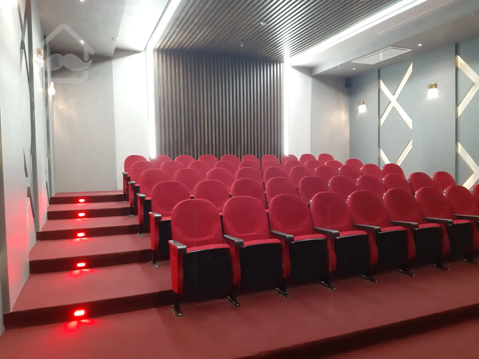 پیش فروش بزرگ حاج رحیم قربانی