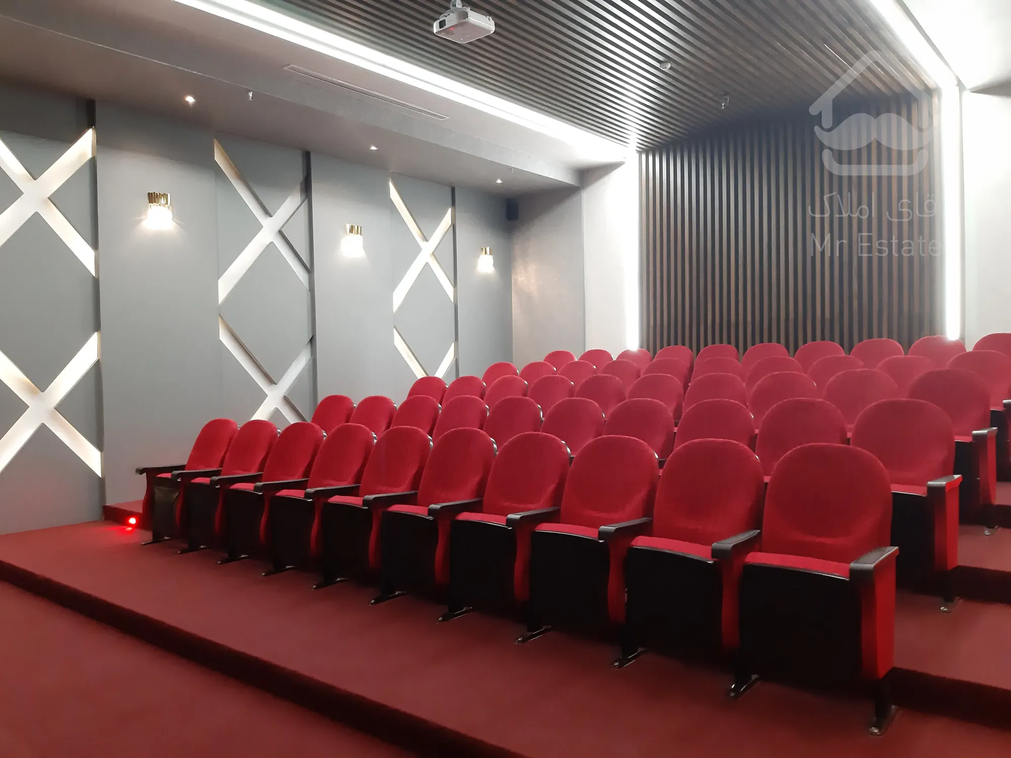 پیش فروش بزرگ حاج رحیم قربانی