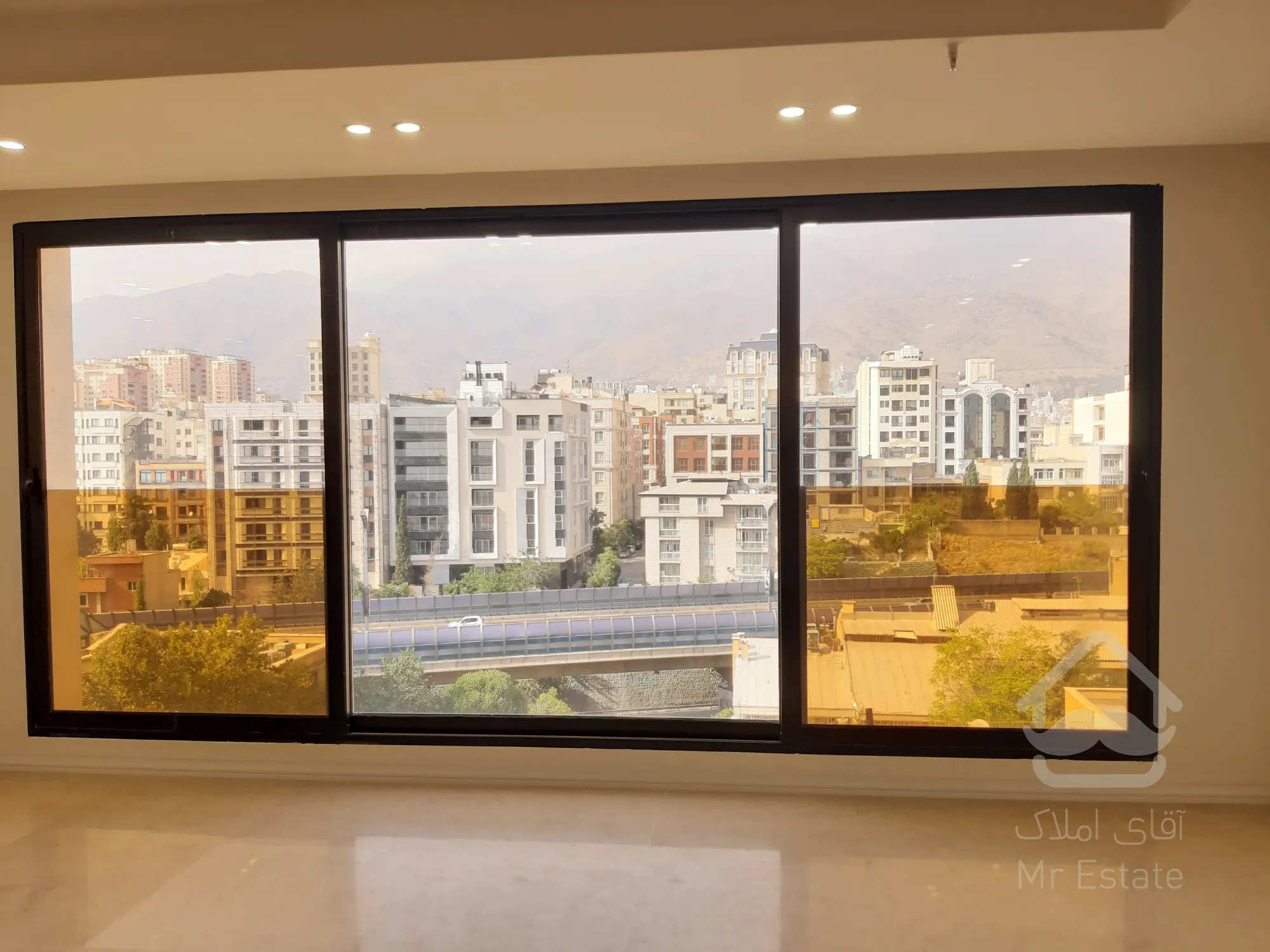 پیش فروش اقساطی 40 ماهه در برج های فول امکانات رونیکاپالاس دردشت