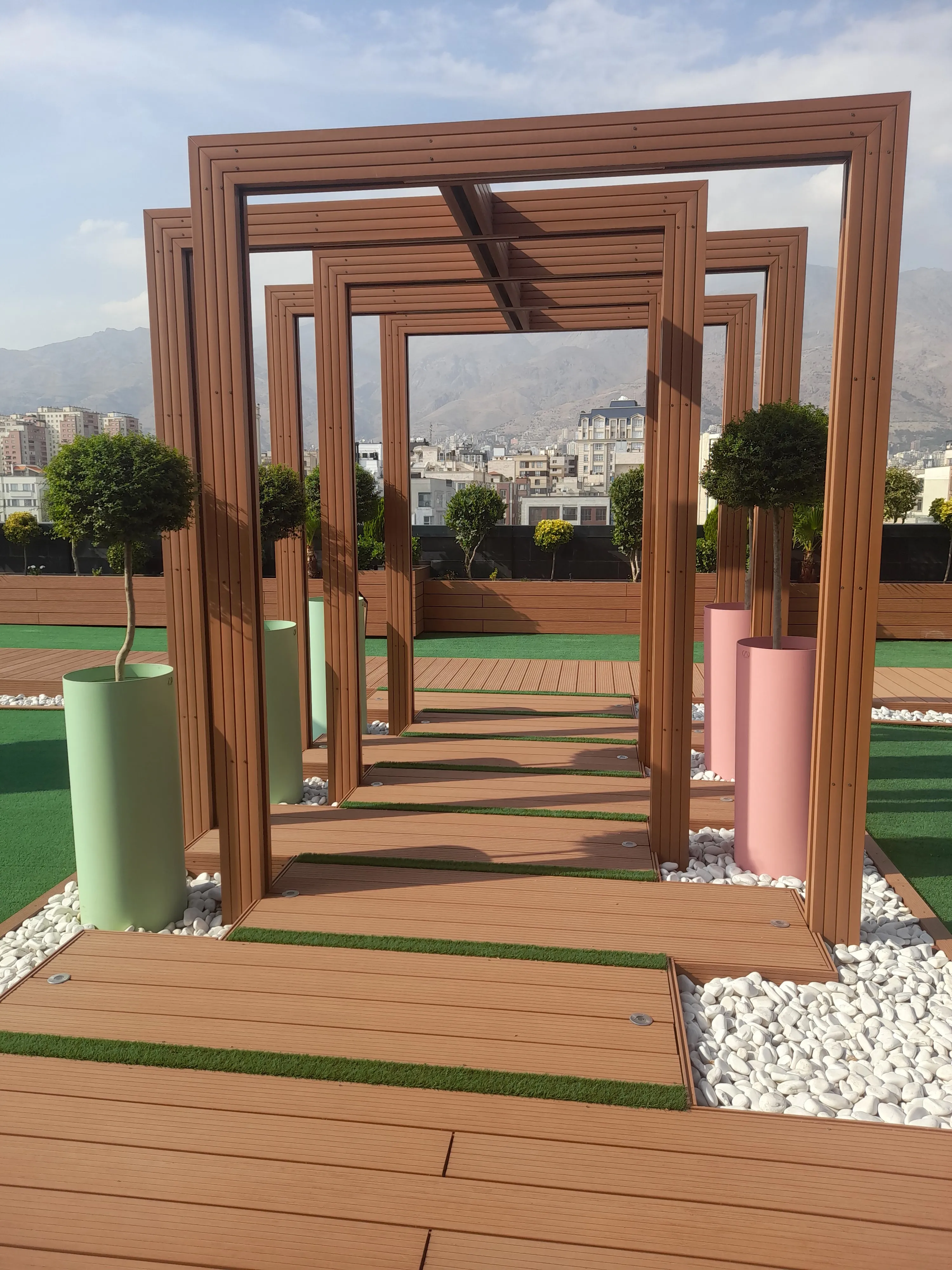 پیش فروش واحد شیک و لوکس در برج رونیکاپالاس