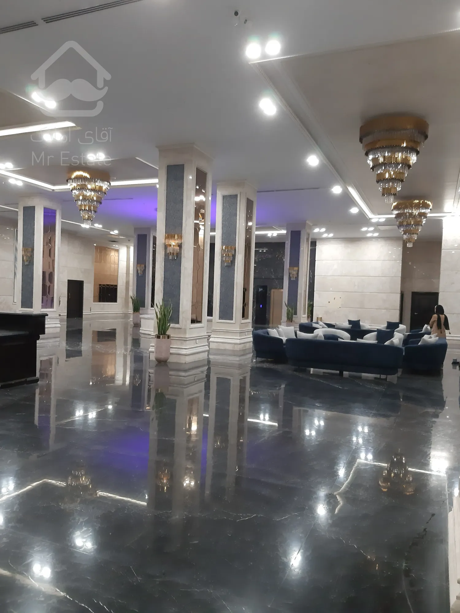 فروش واحد اداری 360 متری در پارک اداری رونیکاپالاس/امکانات هتلینگ