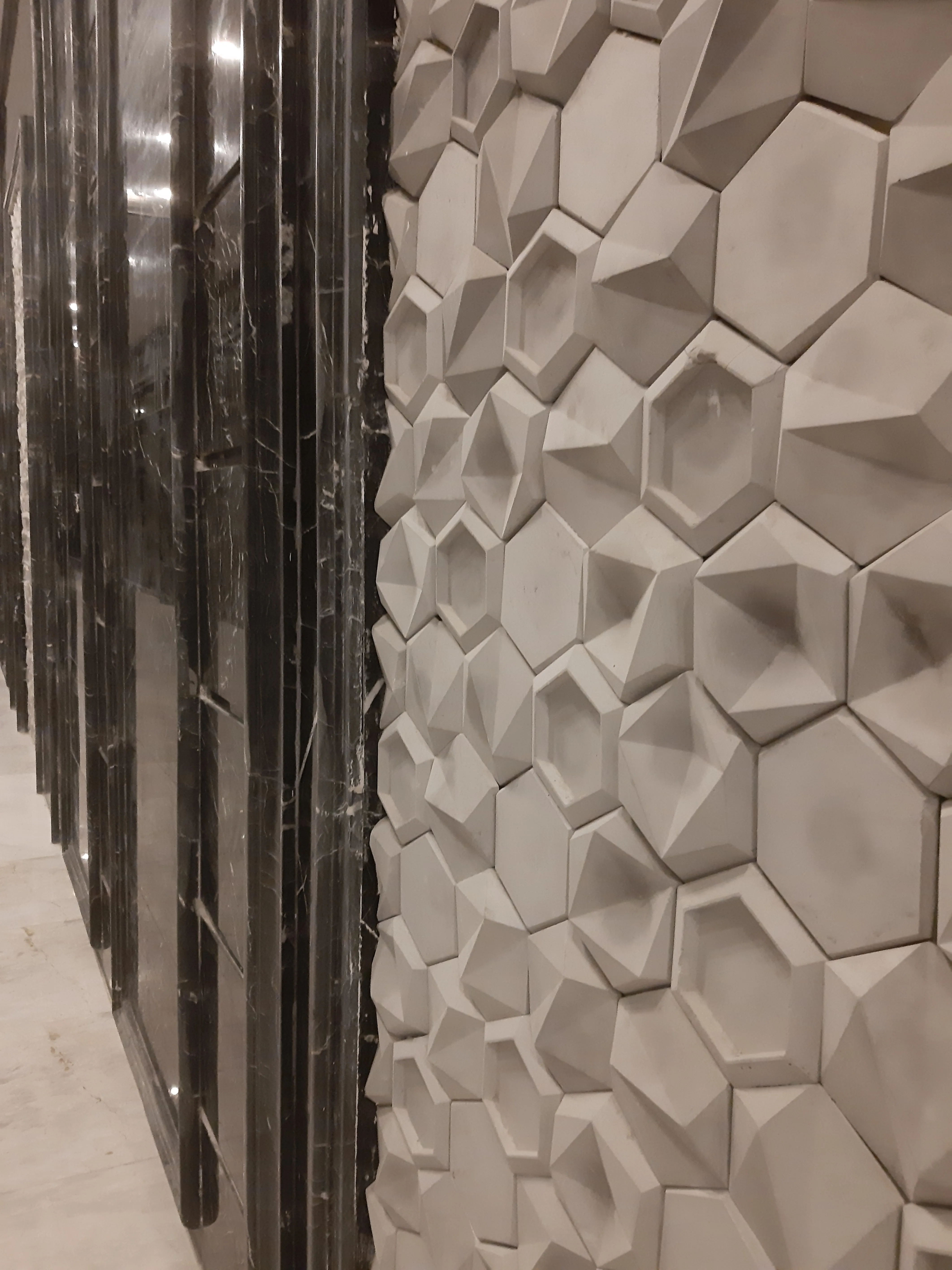 فروش مغازه در رونیکا مال هروی همراه با سند تگ برگ تجاری