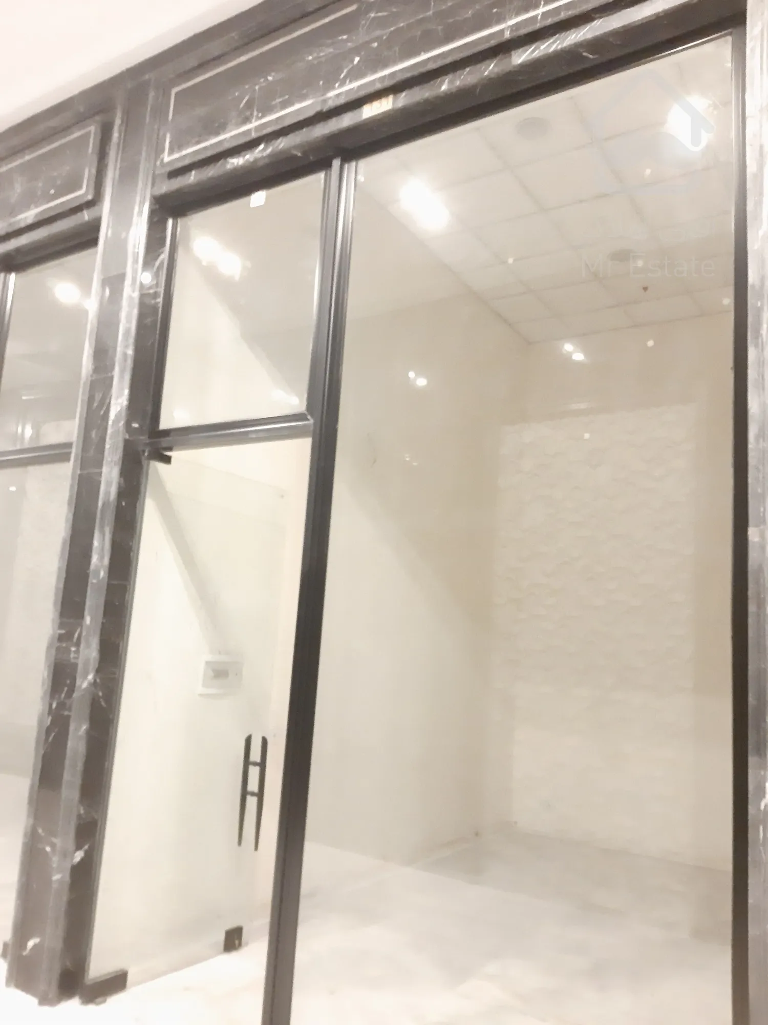 پیش فروش مغازه 32 متری در پونک