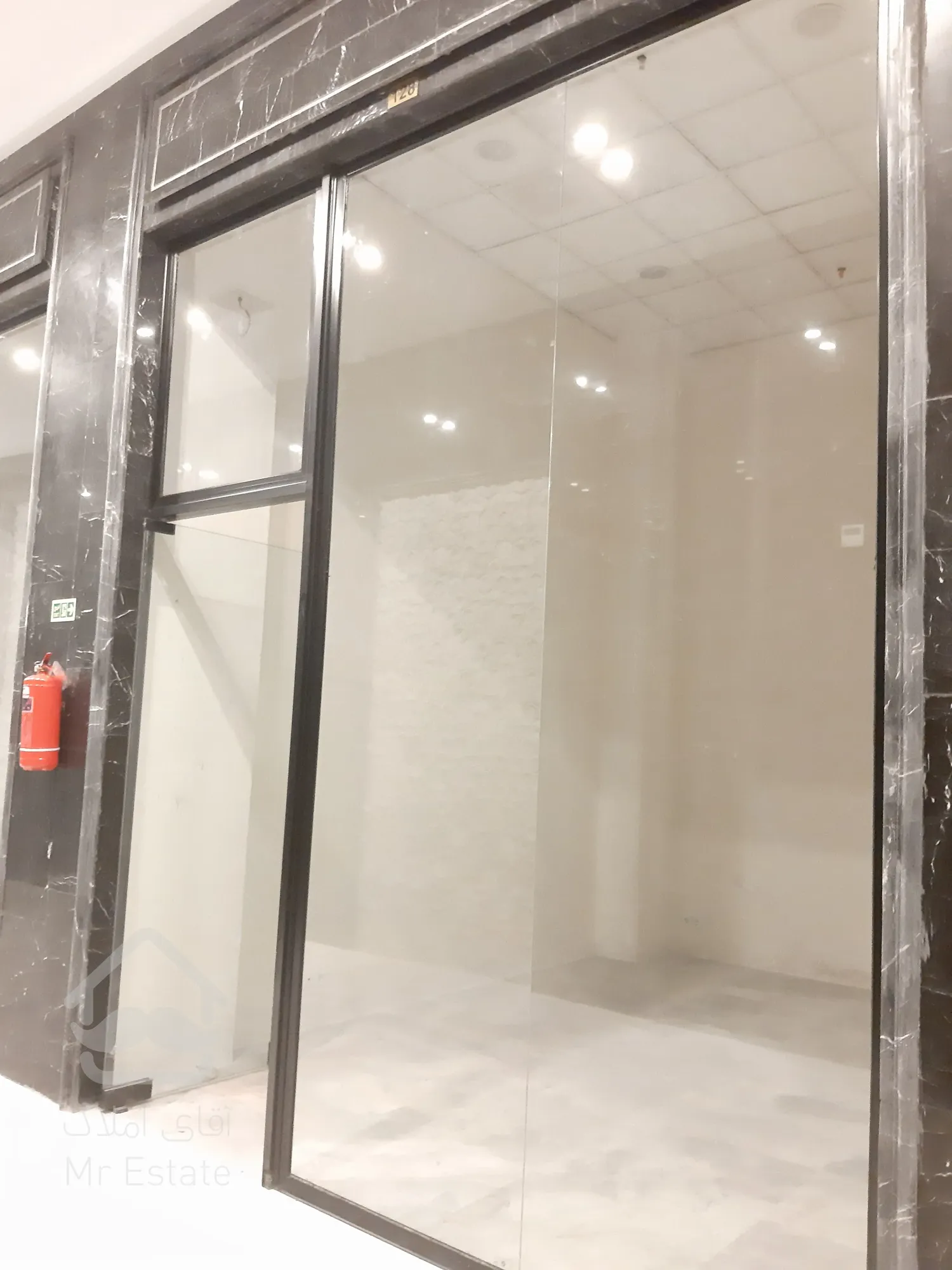 اجاره مغازه در رونیکا مال هروی با 3 ماه تنفس