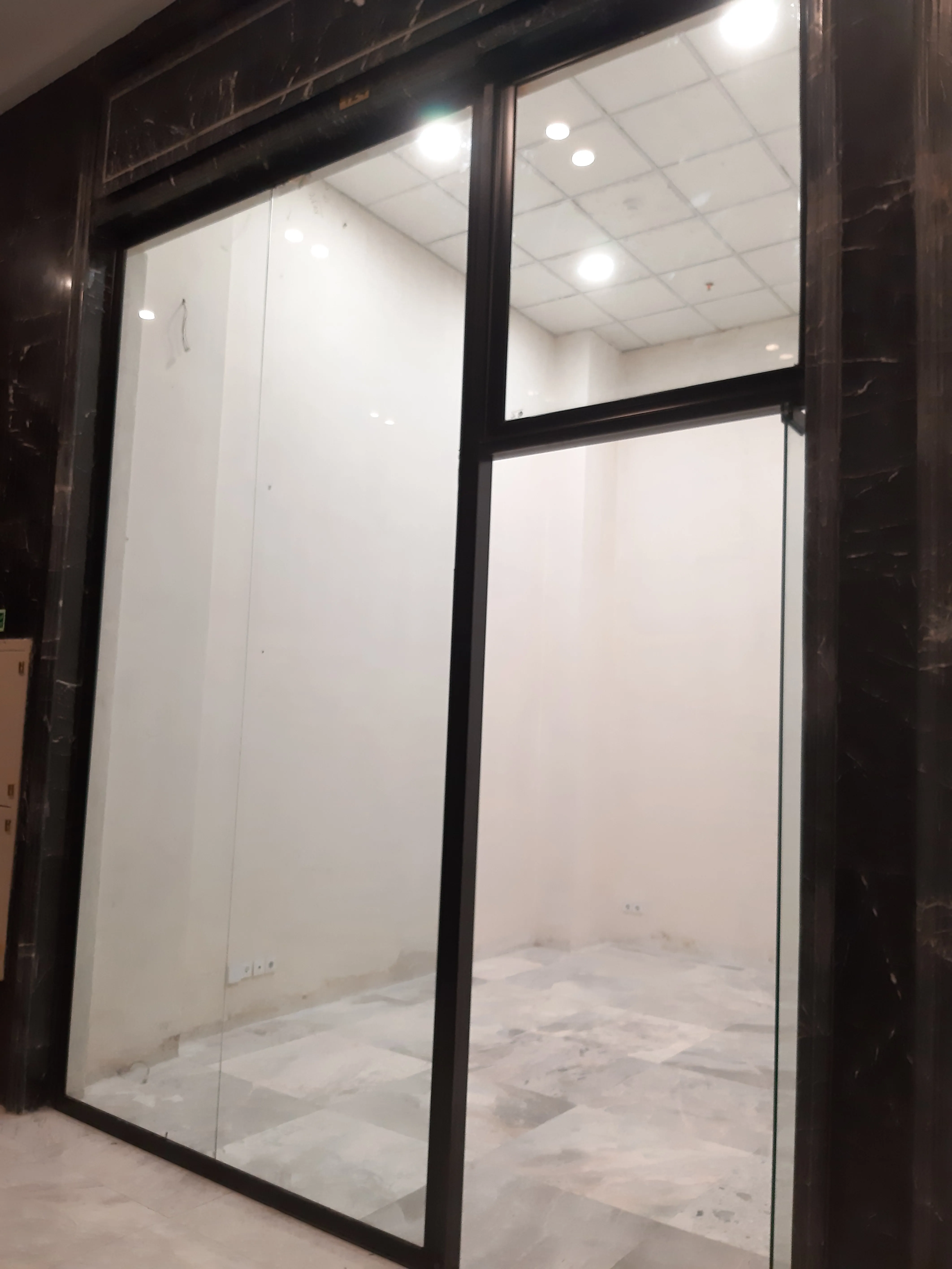 فروش مغازه 36 متری در رونیکا مال پاسداران با شرایط پرداخت بی تکرار