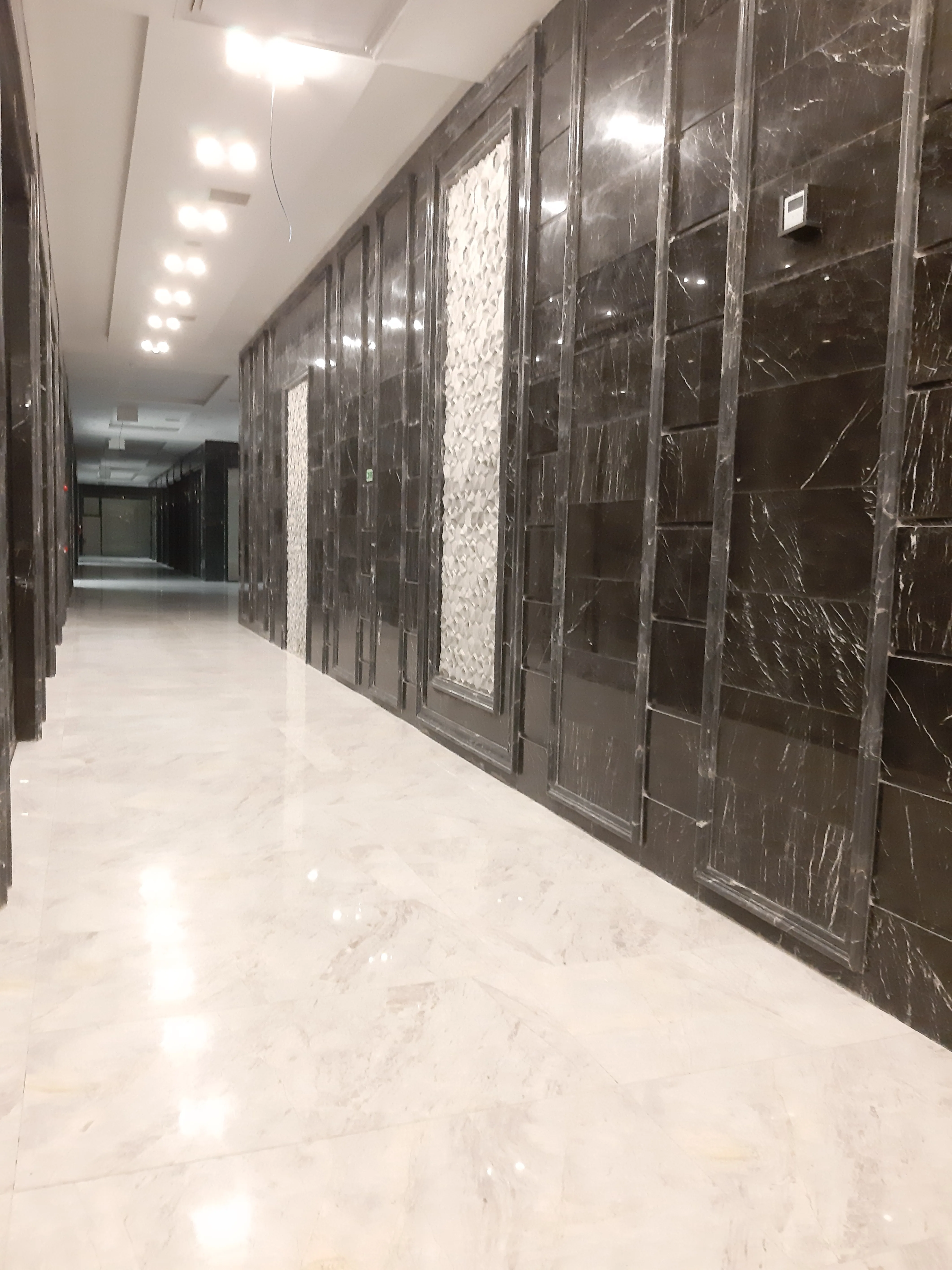 فروش مغازه های اکازیون با شرایط پرداخت در رونیکا مال هروی