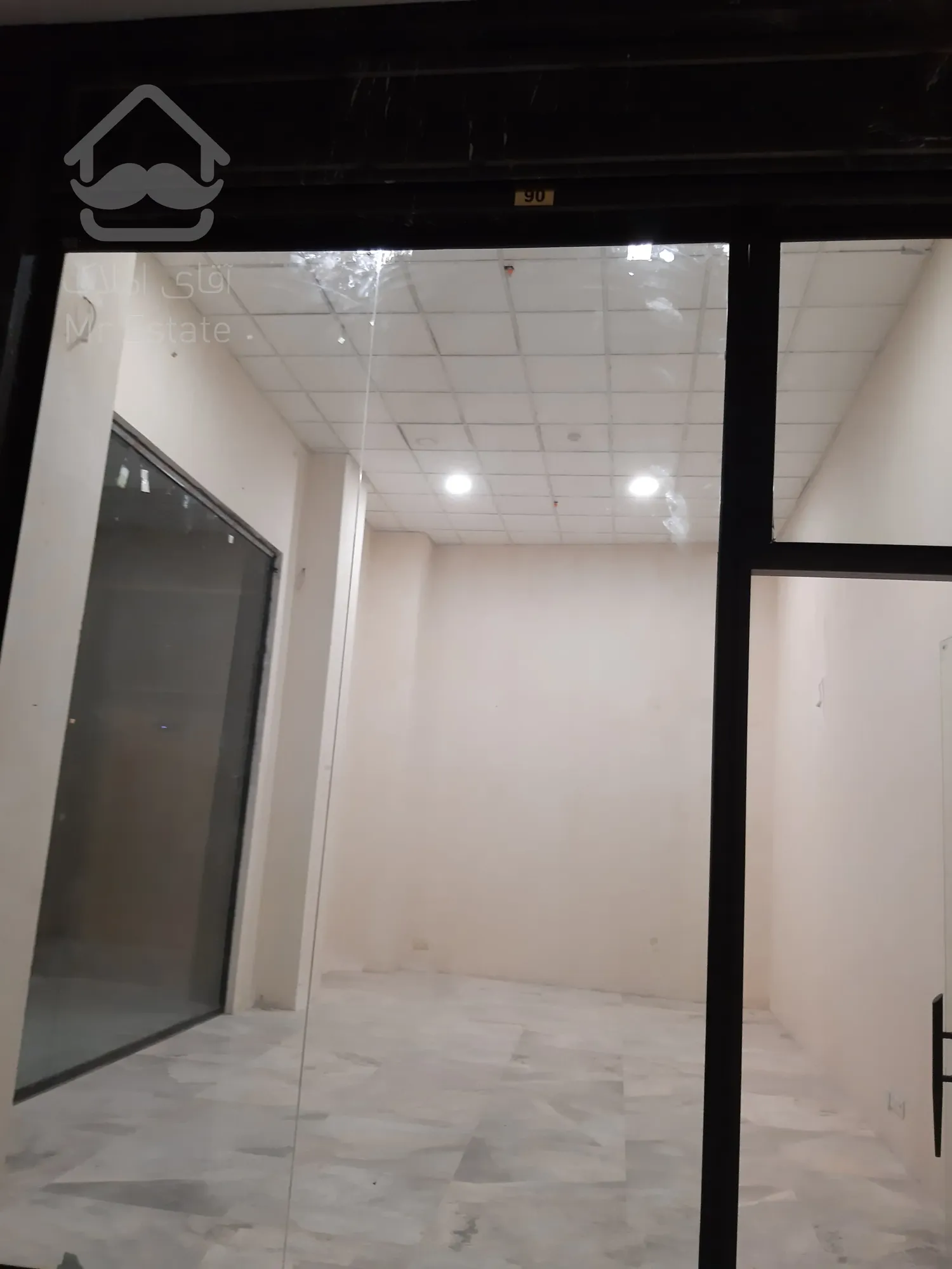 فروش مغازه 69 متری مناسب برای تمام اصناف در رونیکا مال پاسداران