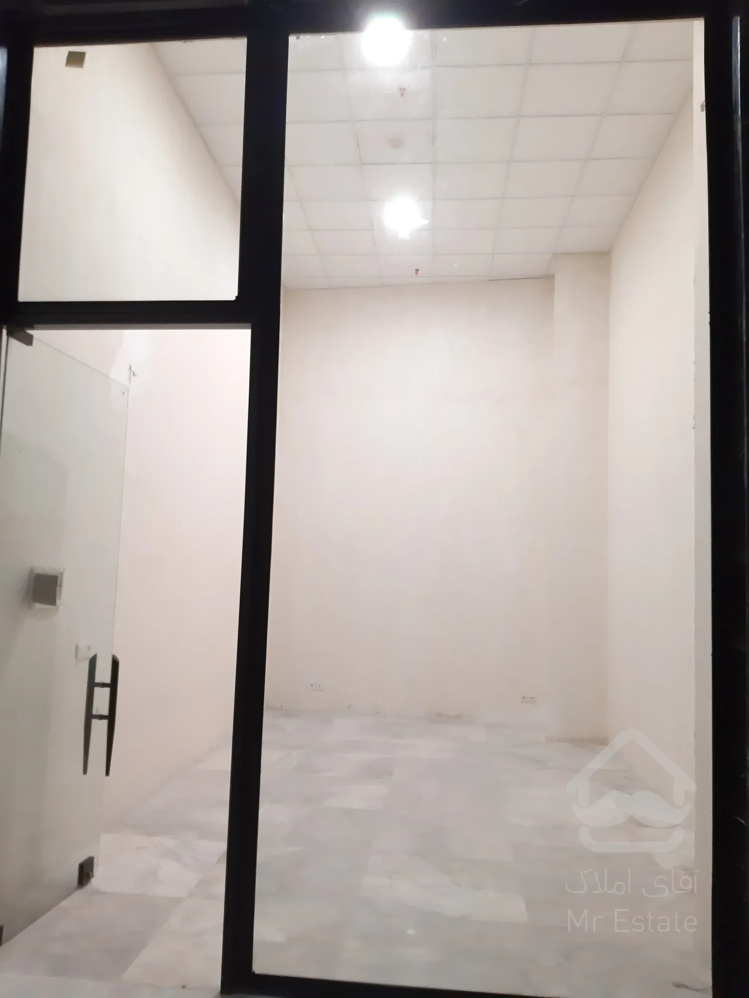 فروش مغازه 36 متری مناسب همه اصناف در رونیکا مال هروی