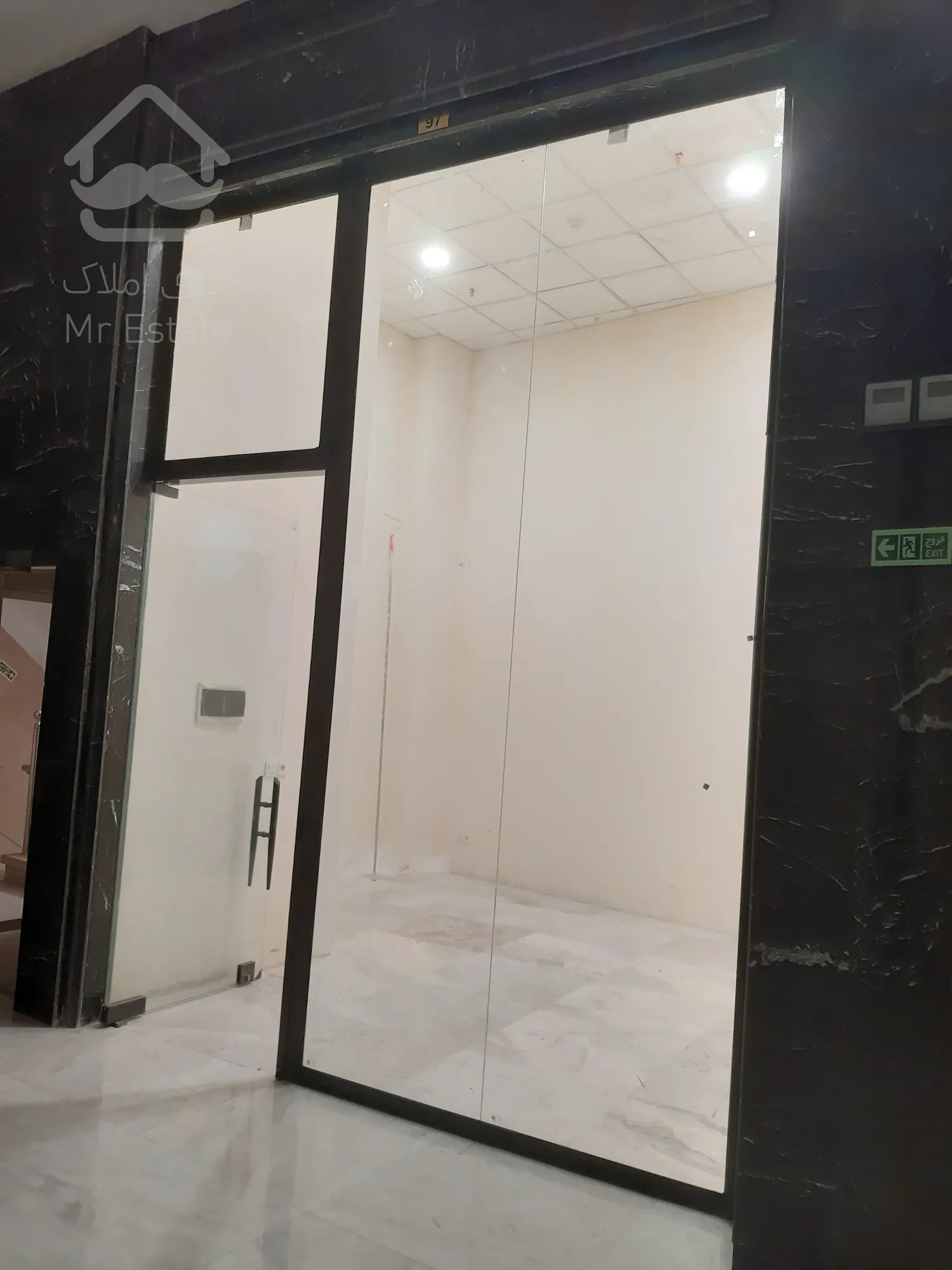 فروش مغازه در رونیکا مال پاسداران از دم قسط