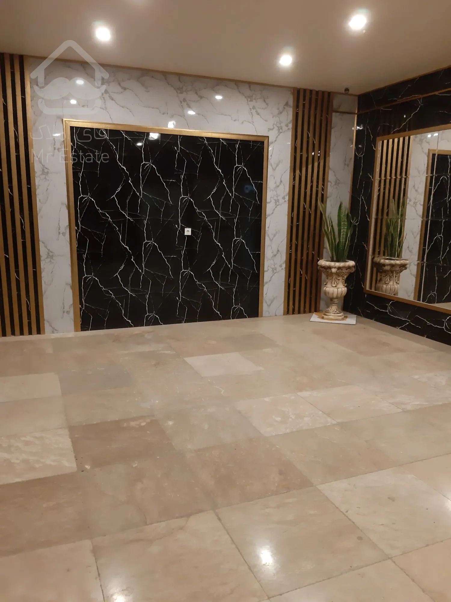 اجاره مغازه مناسب همه ی اصناف با سه ماه تنفس در رونیکا مال پاسداران