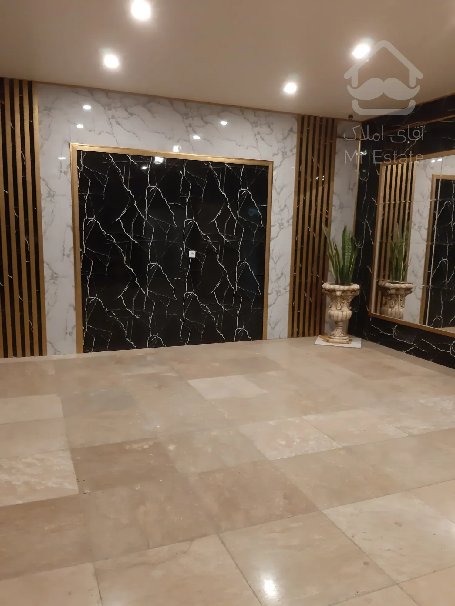 اجاره مغازه در رونیکا مال هروی