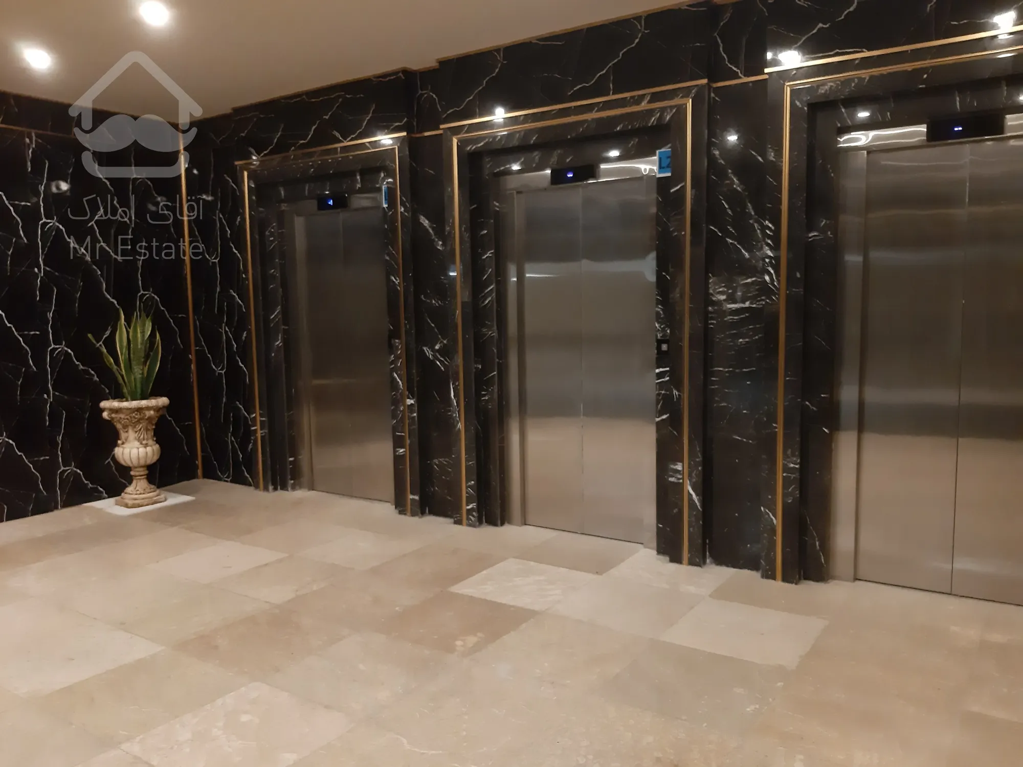 خرید و اجاره واحد های تجاری در رونیکامال هروی/بصورت اقساط 12ماهه/سند تک برگ تجاری