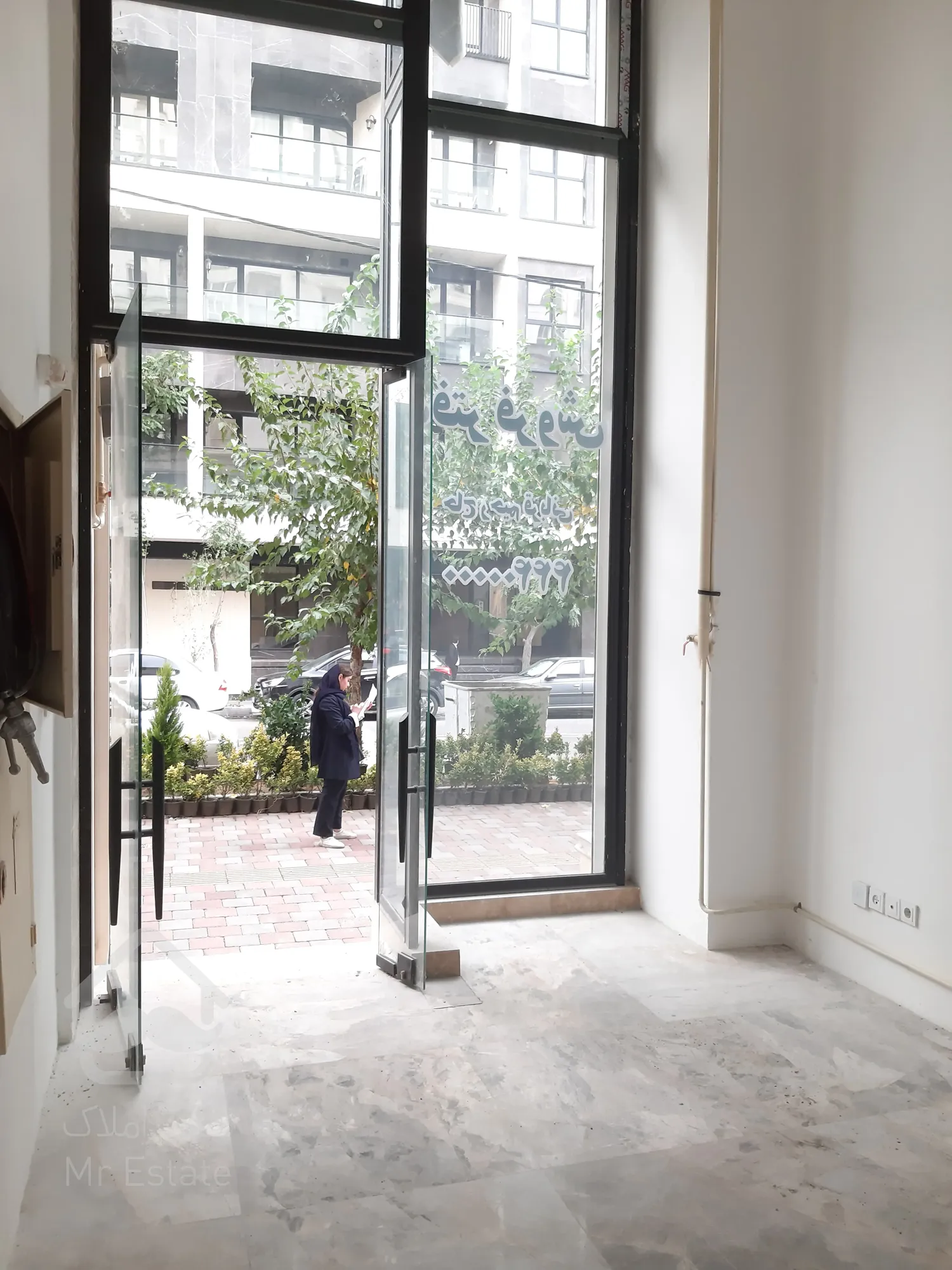 فروش مغازه 56 متر مناسب همه اصناف در رونیکا مال هروی