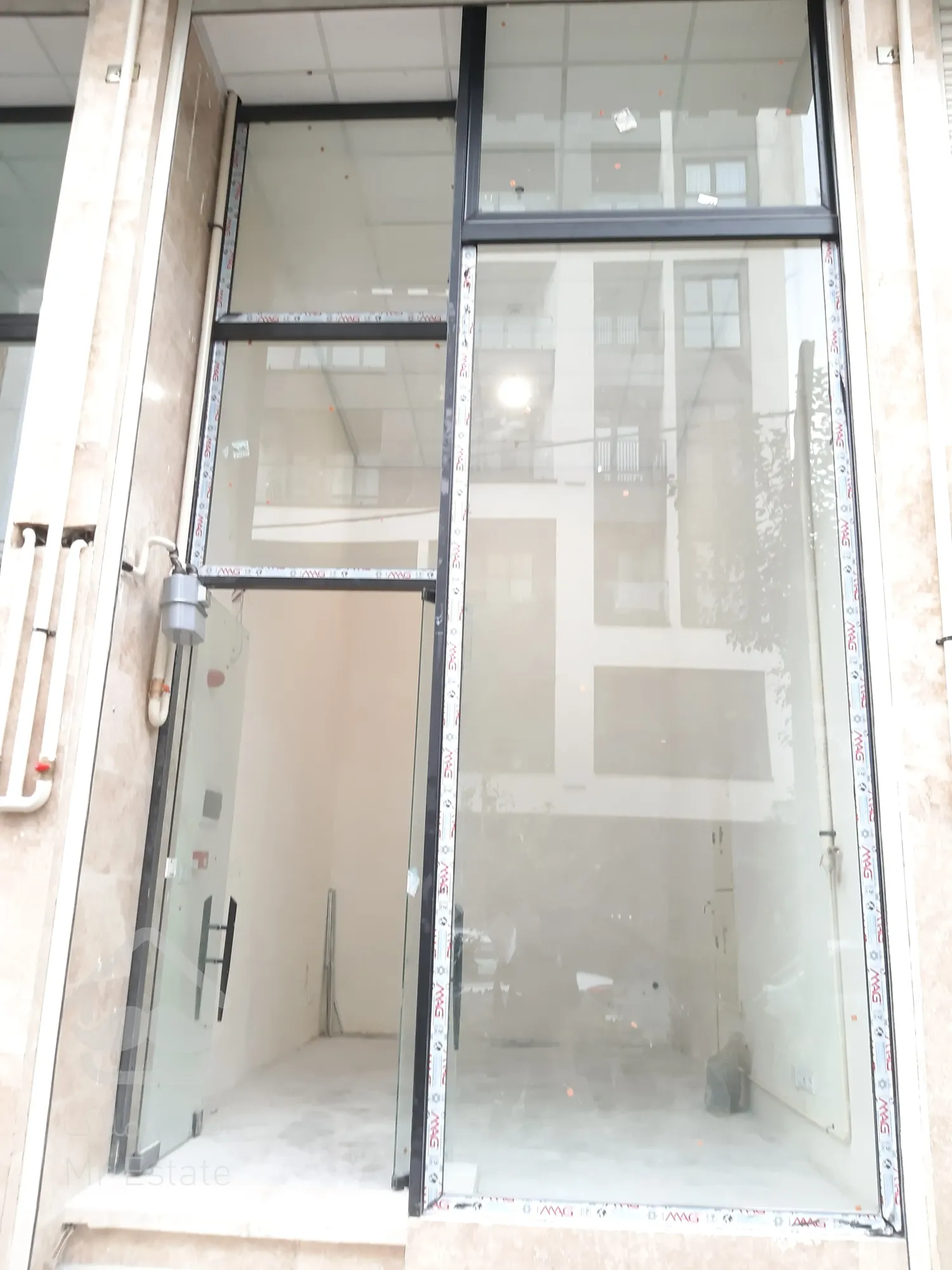 فروش مغازه 23 متری با شرایط پرداخت در رونیکا مال هروی