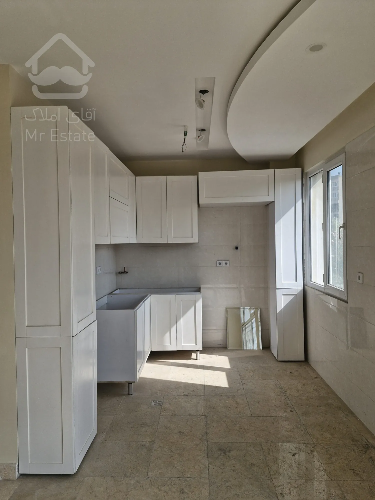 فروش 97 متری پاسداران