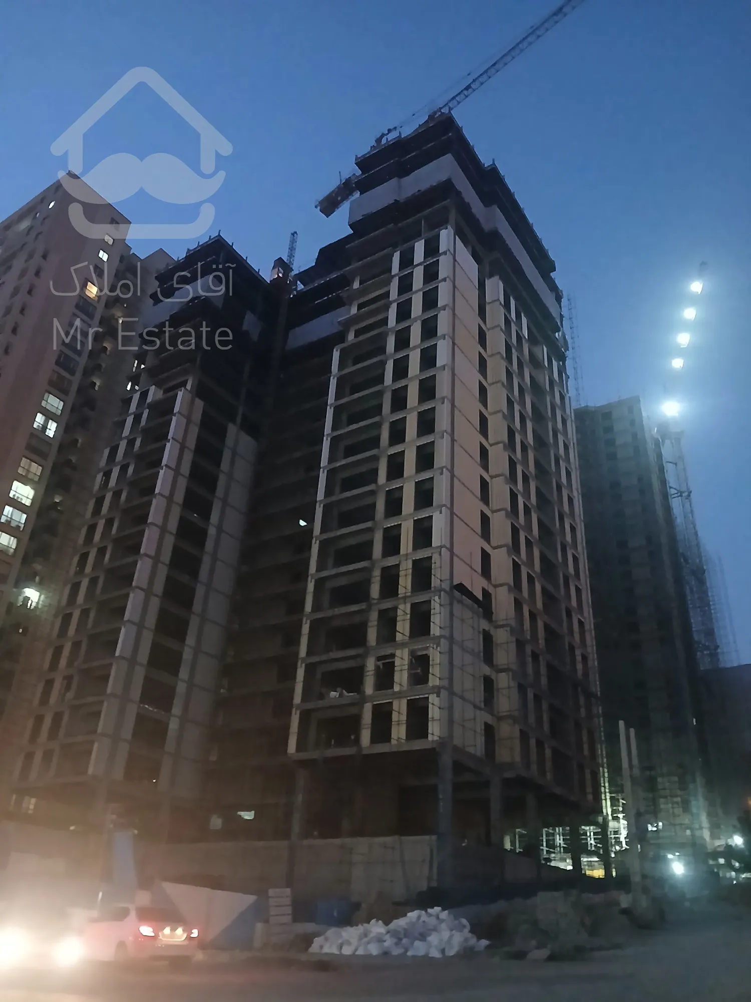 پیش فروش اپارتمان ۱۰۸ متری غرب ایرانمال وام دار تحویل به موقع