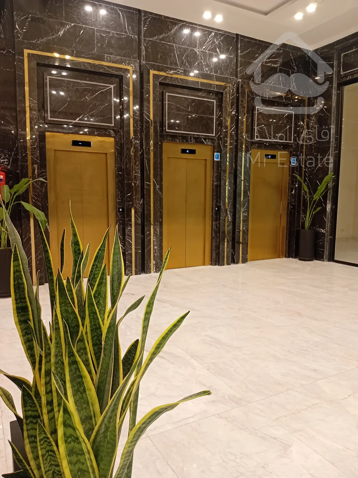 فروش اقساطی مغازه 20 متری در طبقه اول رونیکامال