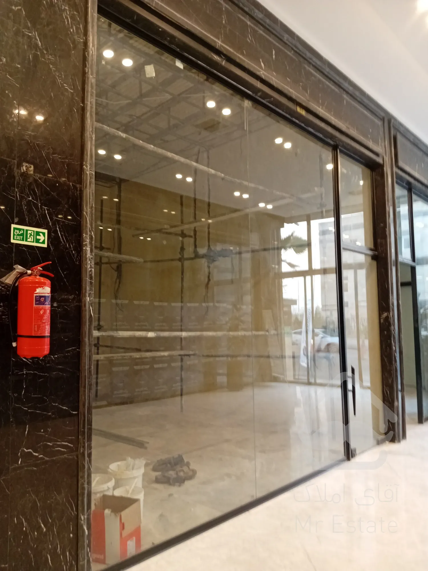 فروش اقساطی مغازه 69 متری لوکس در طبقه همکف رونیکامال هروی