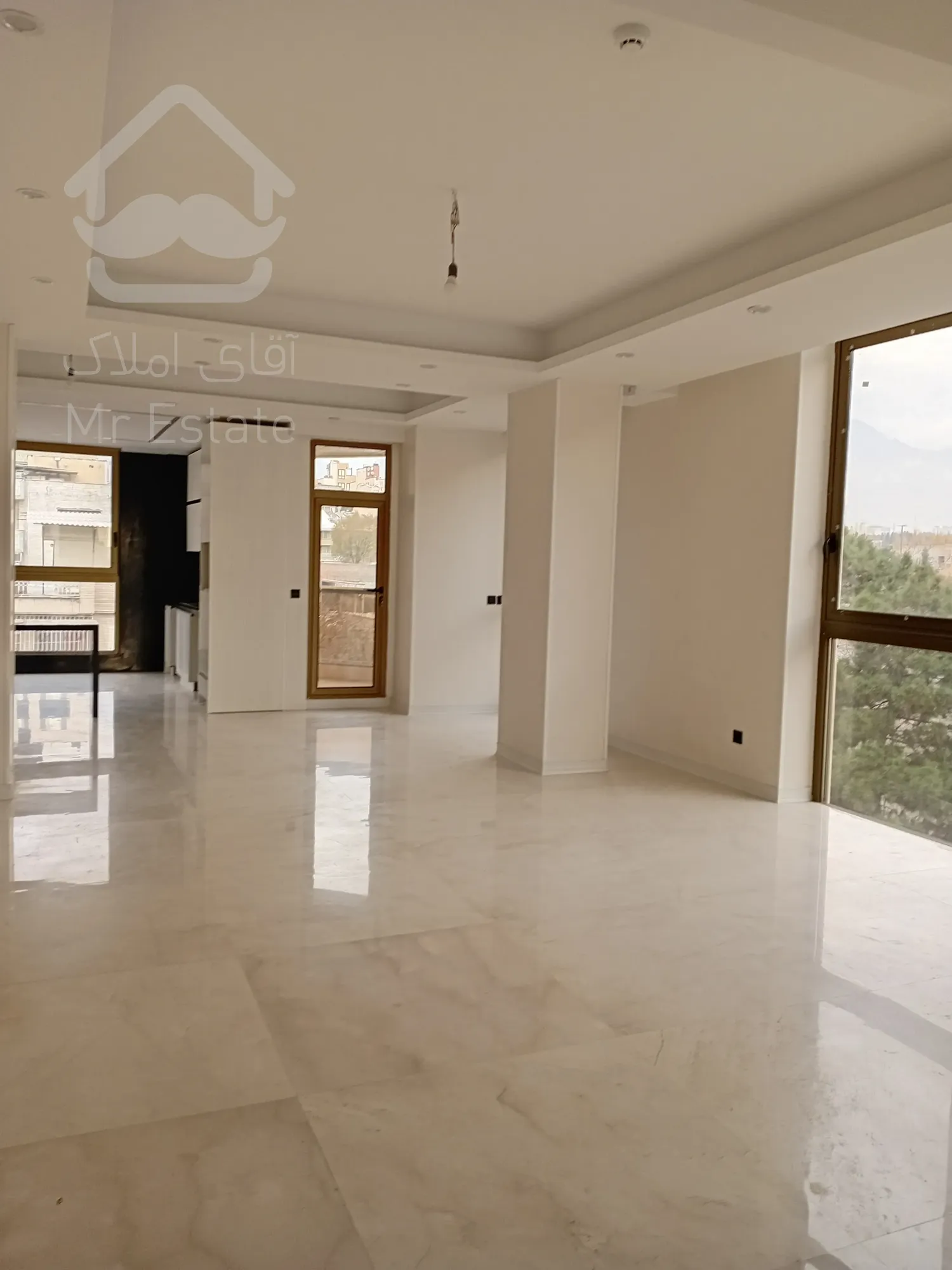 فروش 5 واحد مسکونی و 2 واحد تجاری به صورت یکجا در سئول