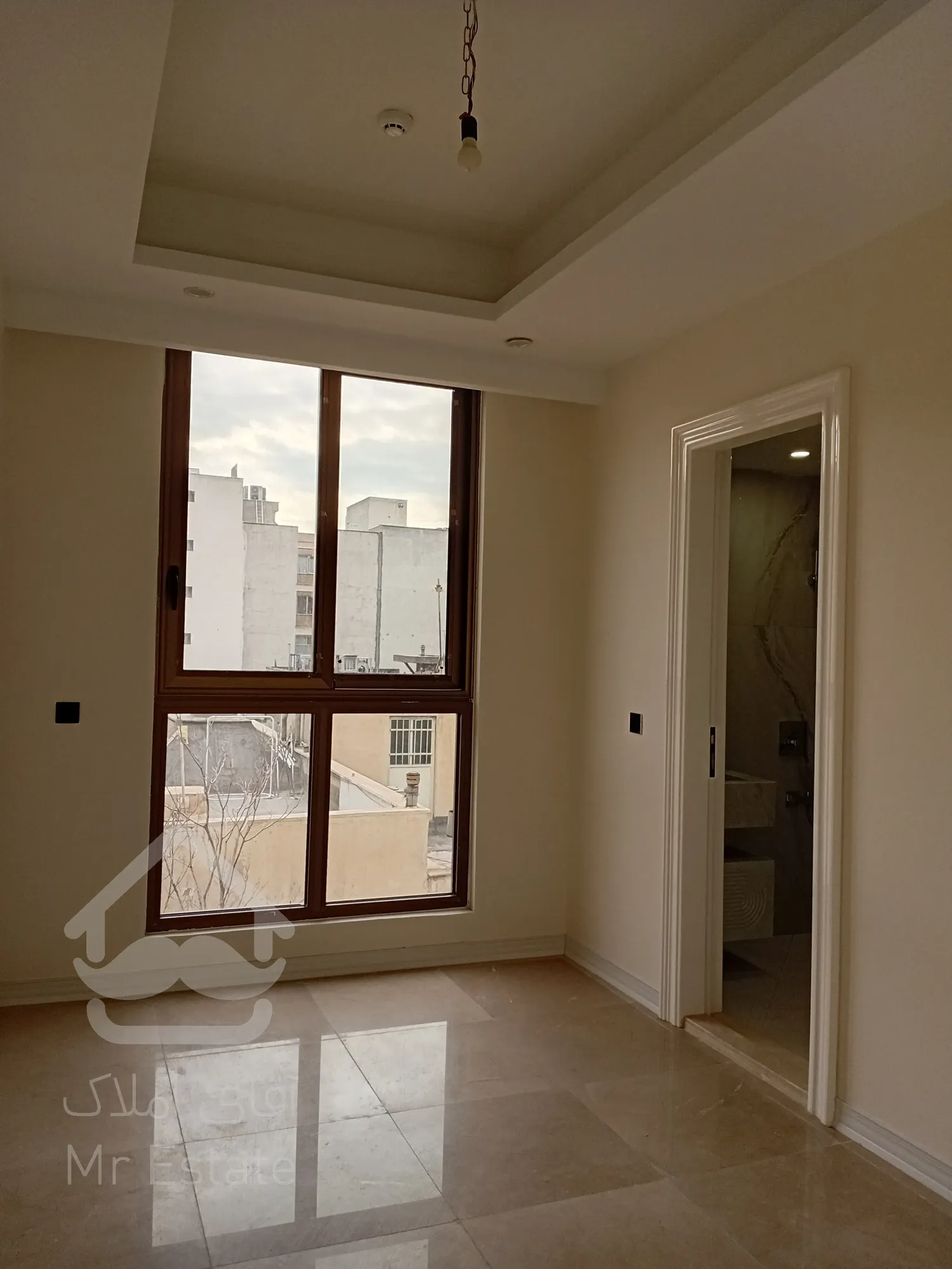 فروش 5 واحد مسکونی و 2 واحد تجاری به صورت یکجا در سئول