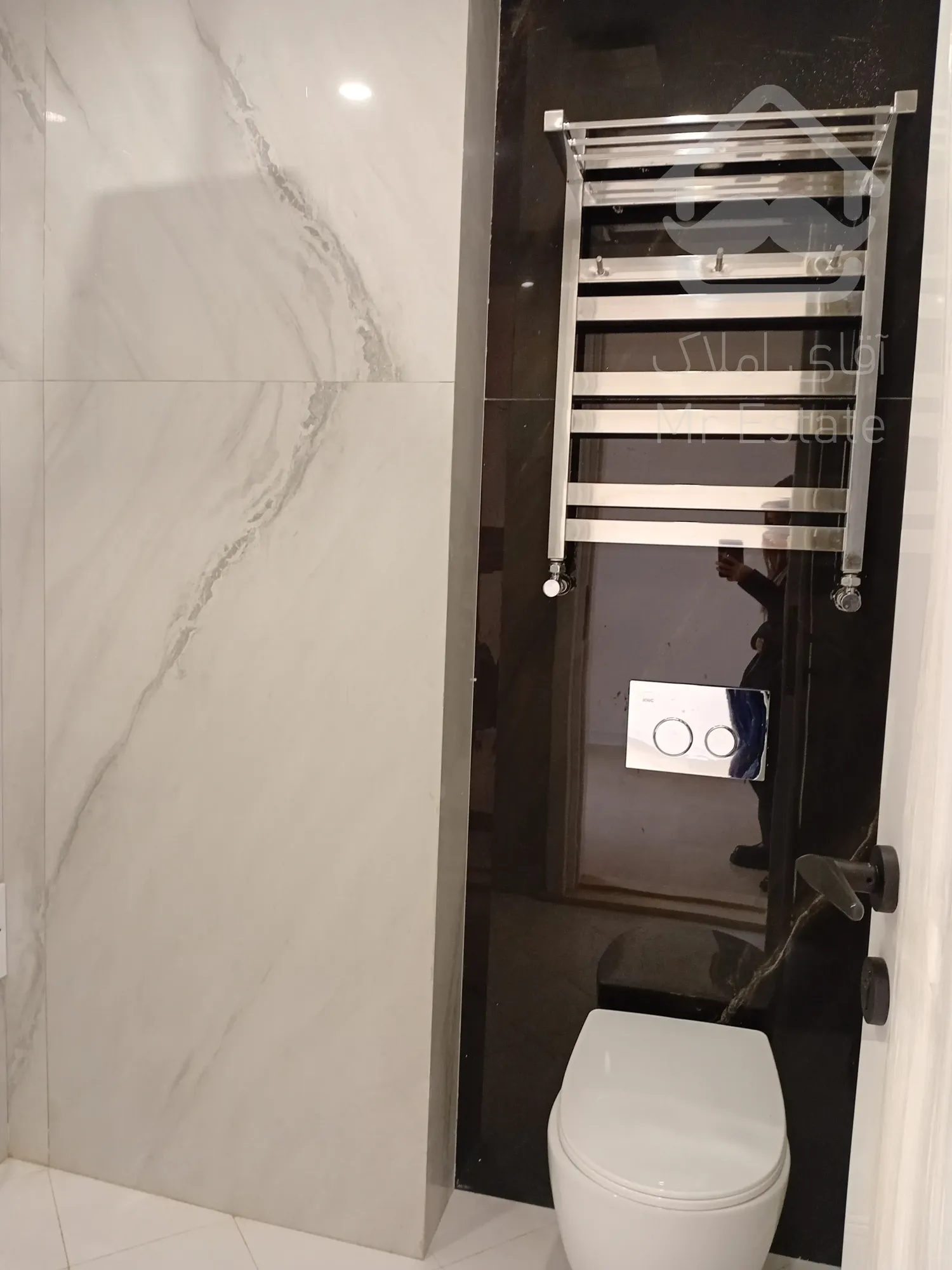 فروش 5 واحد مسکونی و 2 واحد تجاری به صورت یکجا در ونک