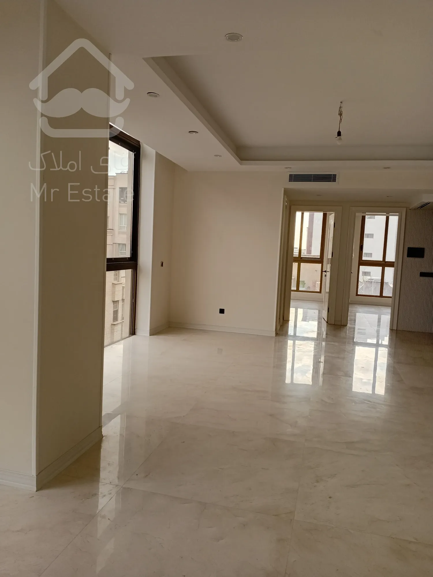 فروش 5 واحد مسکونی و 2 واحد تجاری به صورت یکجا در سئول