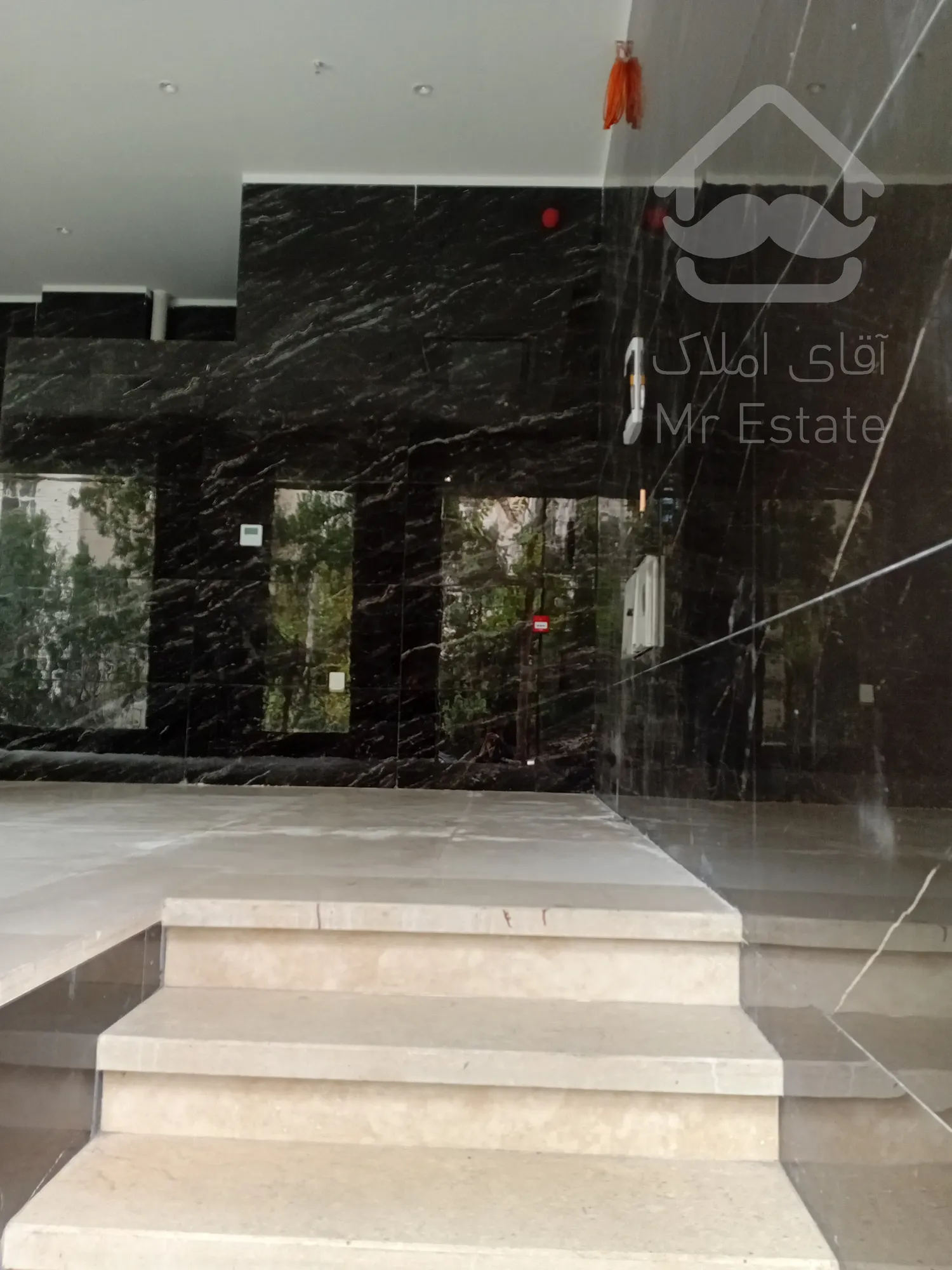 فروش 5 واحد مسکونی به صورت یکجا