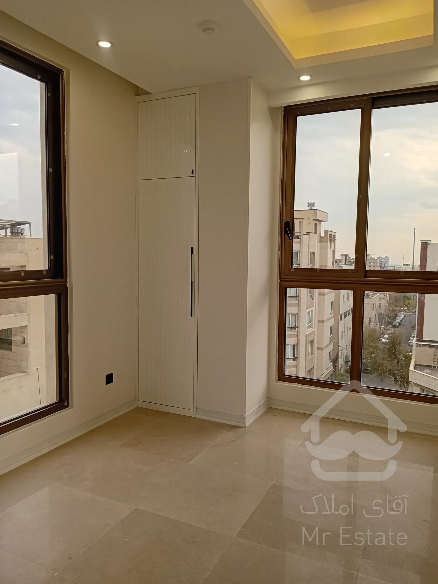 فروش واحد 112 متر شیک و شخصی ساز واقع در سئول